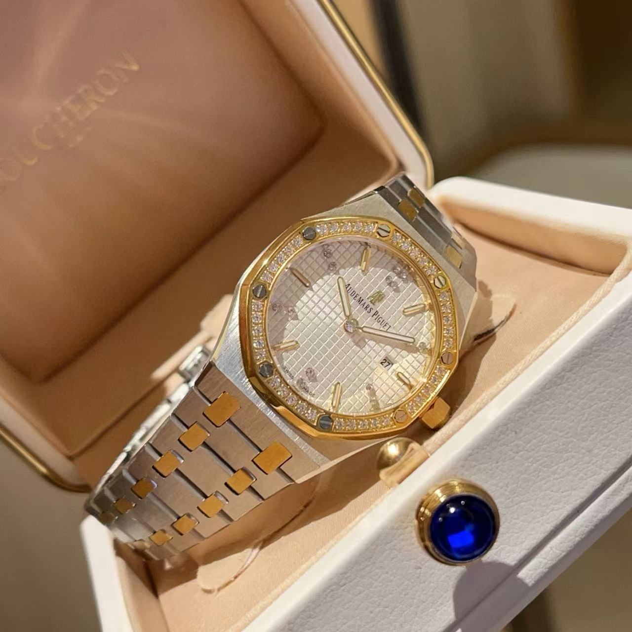 Audemarsp1guet ダイヤモンドをあしらったスチールストラップのレディース腕時計【50％割引+送料無料】