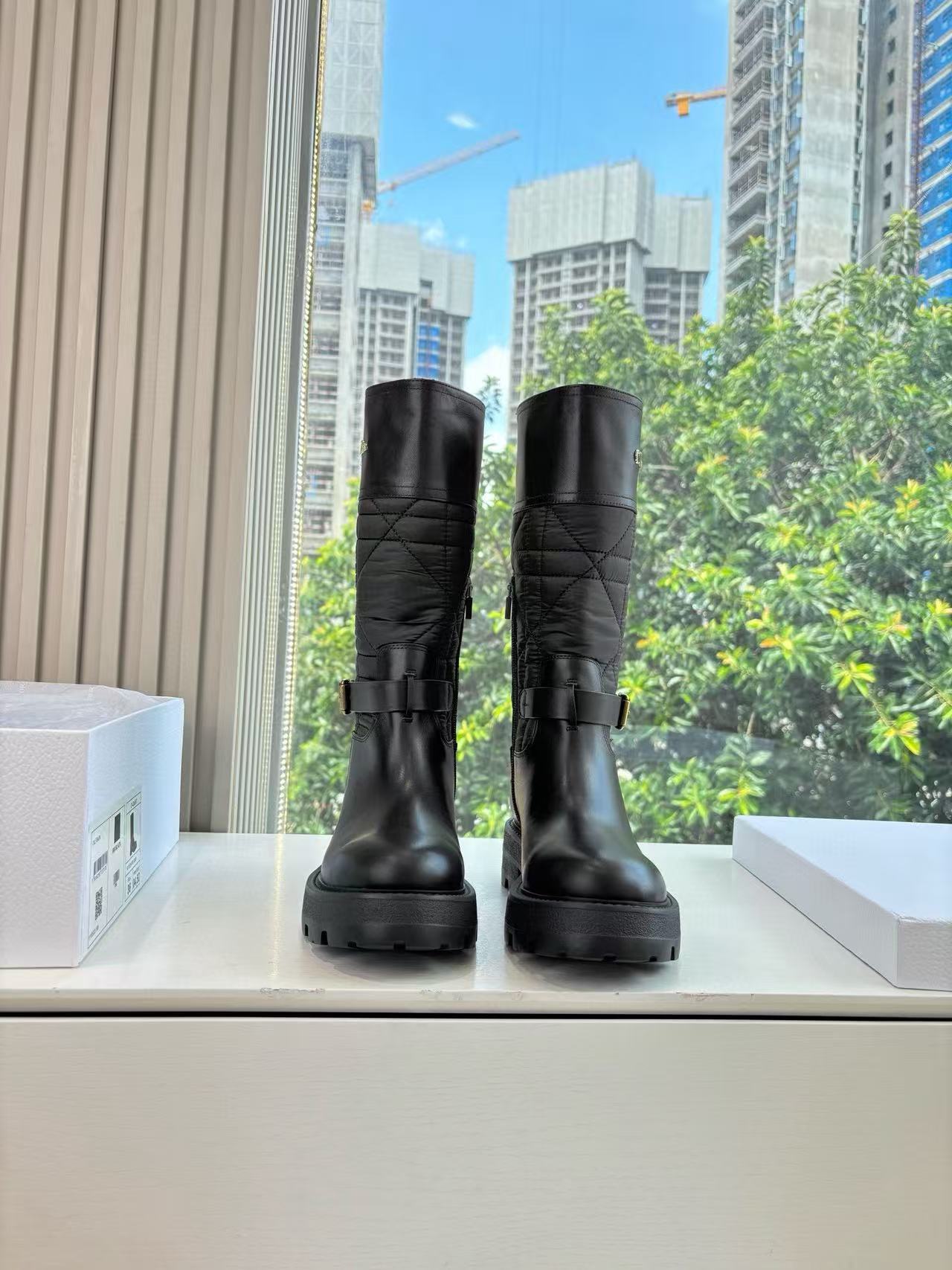 DI0Rの高品質秋冬レザーロングブーツ【50％割引+送料無料】