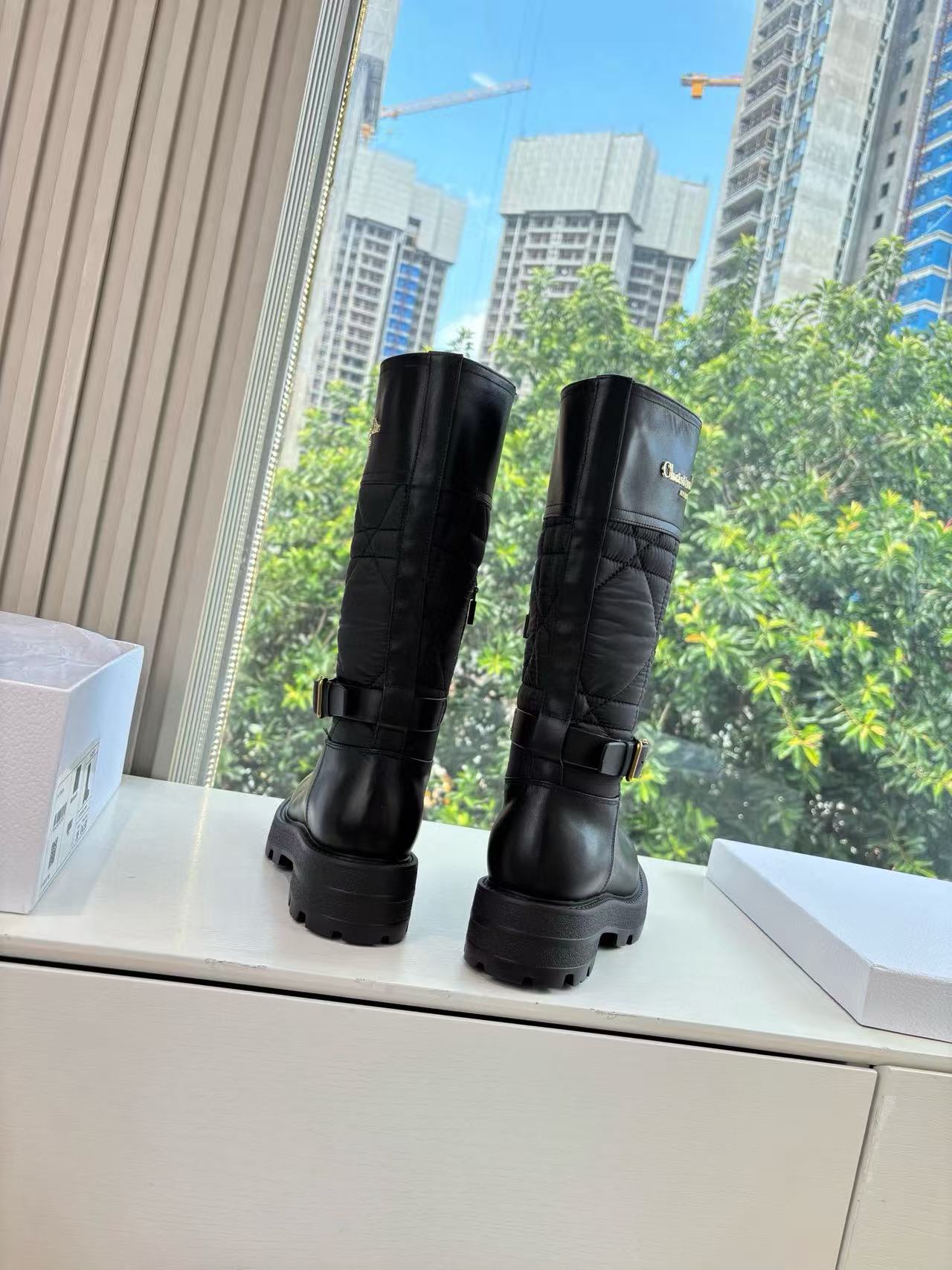 DI0Rの高品質秋冬レザーロングブーツ【50％割引+送料無料】