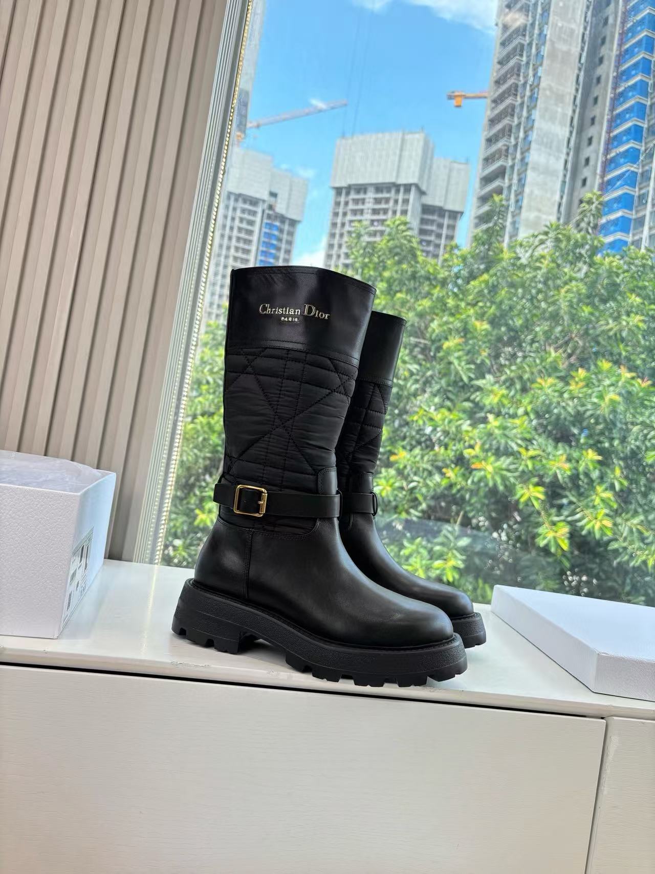 DI0Rの高品質秋冬レザーロングブーツ【50％割引+送料無料】