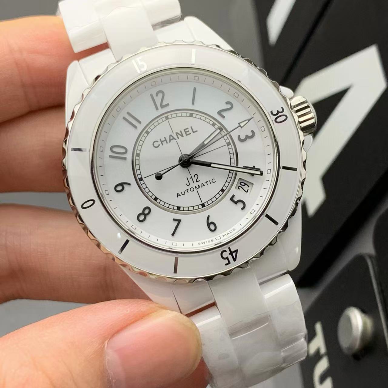 CHANE1 高品質スチールストラップレディース腕時計【50％割引+送料無料】