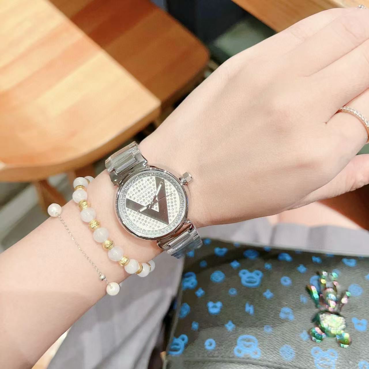 LV スチールストラップ V レディースウォッチ【50％割引+送料無料】