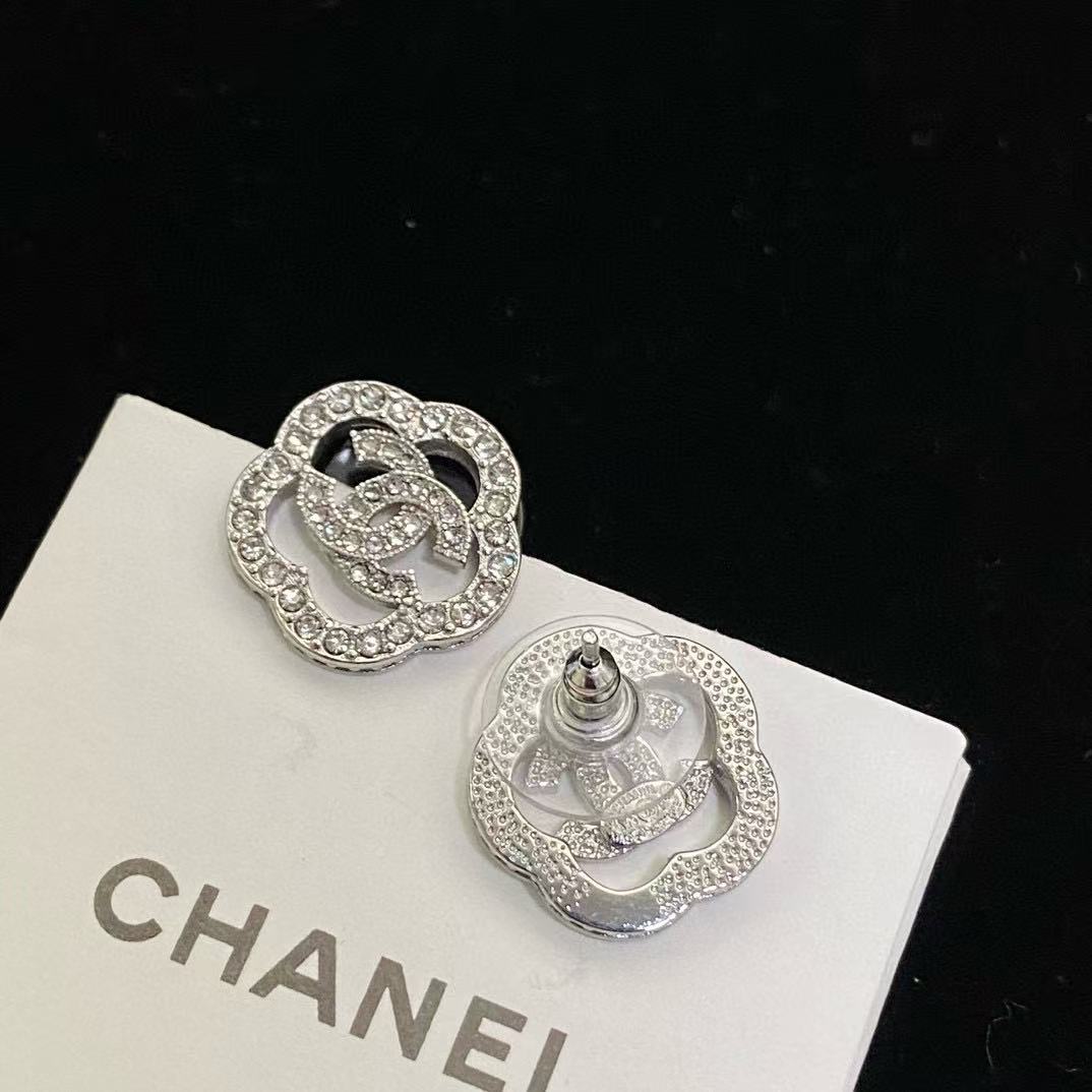 CHANE1 ダブルC ダイヤモンド カメリア イヤリング【50％割引+送料無料】