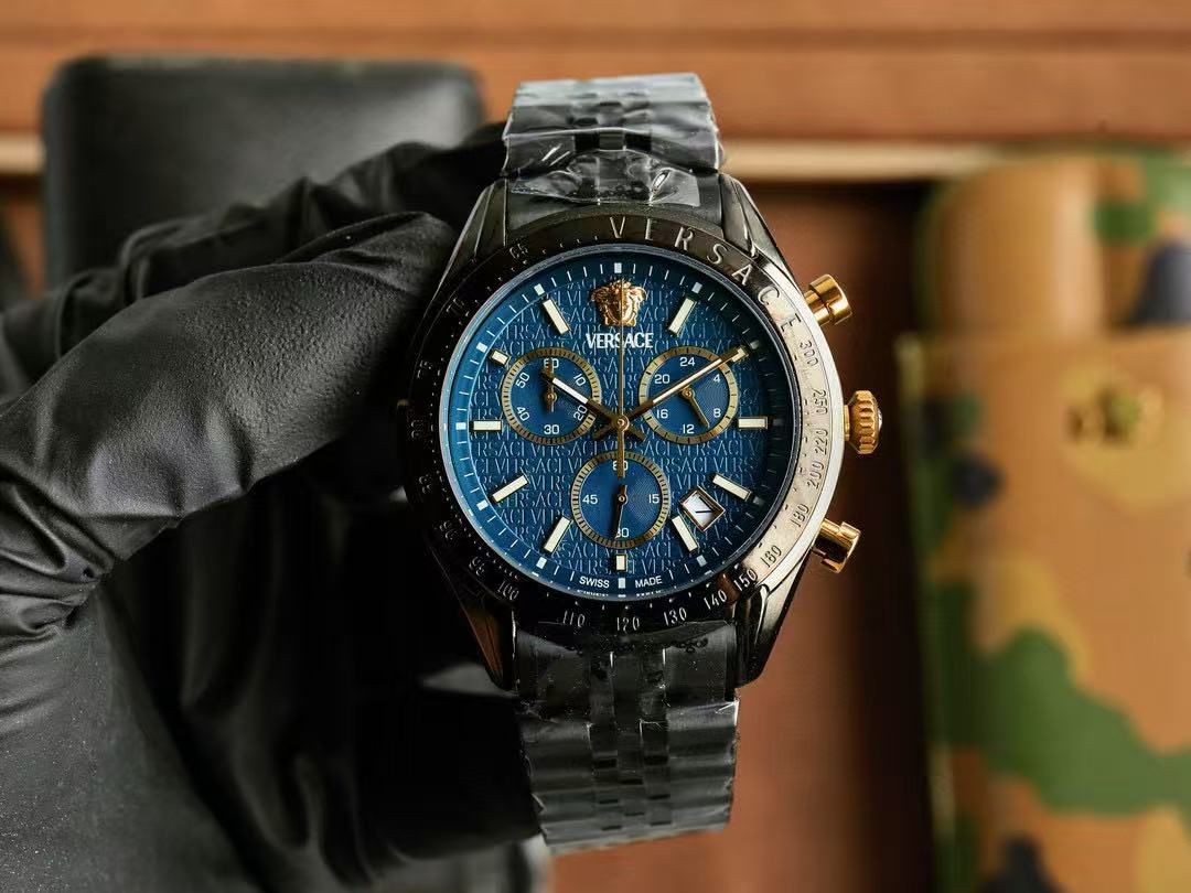 Versace6針メンズスチールウォッチ【50％割引+送料無料】