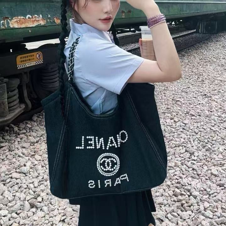 CHANE1 デニムレタリングパールショッピングバッグ【50％割引+送料無料】