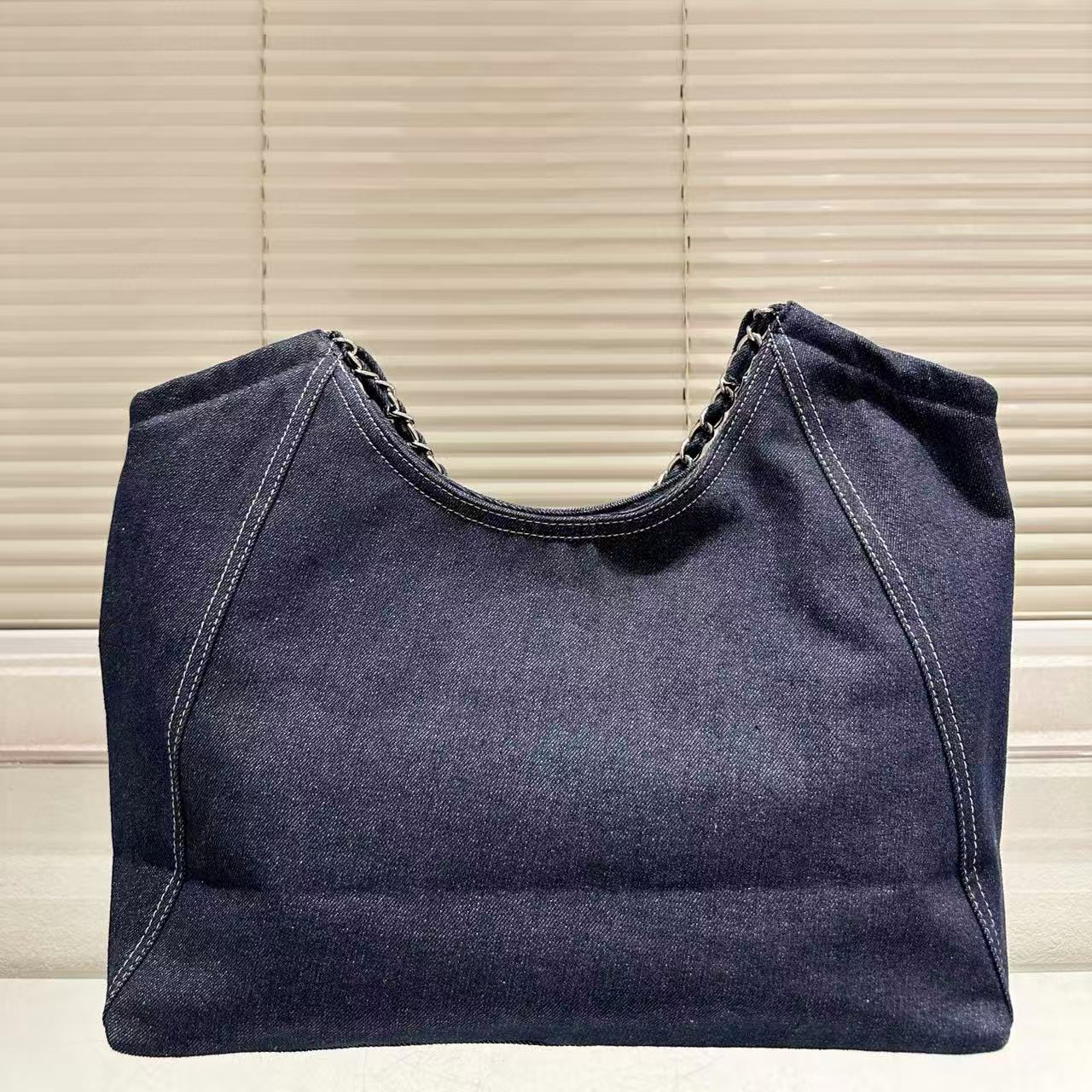 CHANE1 ダブルCチェーンデニムショッピングバッグ【50％割引+送料無料】