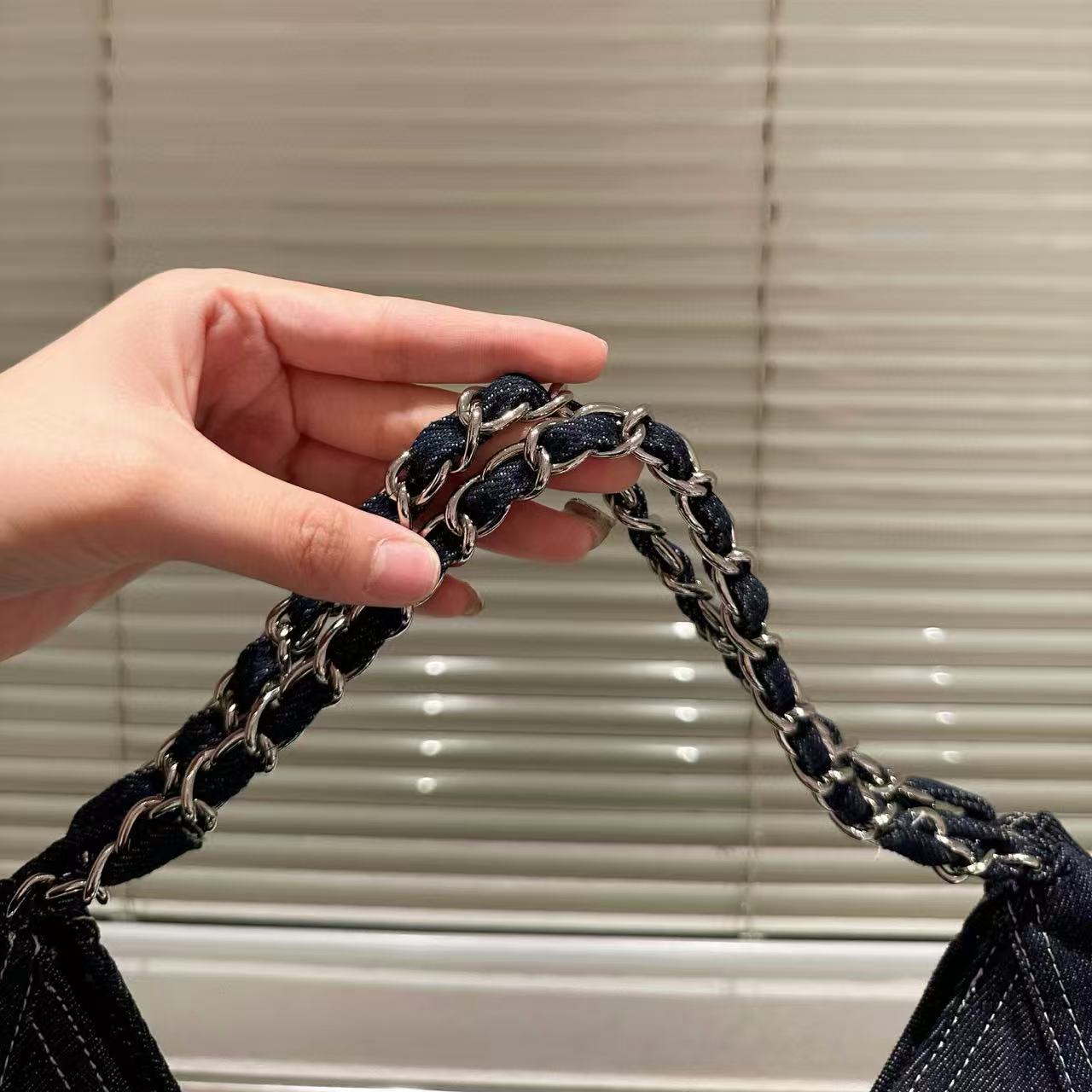 CHANE1 ダブルCチェーンデニムショッピングバッグ【50％割引+送料無料】