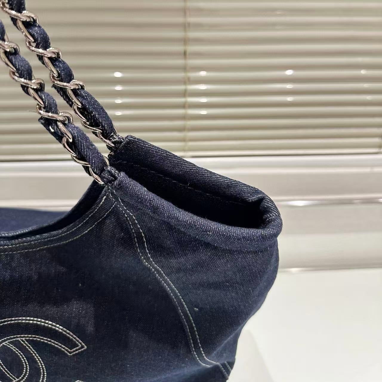 CHANE1 ダブルCチェーンデニムショッピングバッグ【50％割引+送料無料】