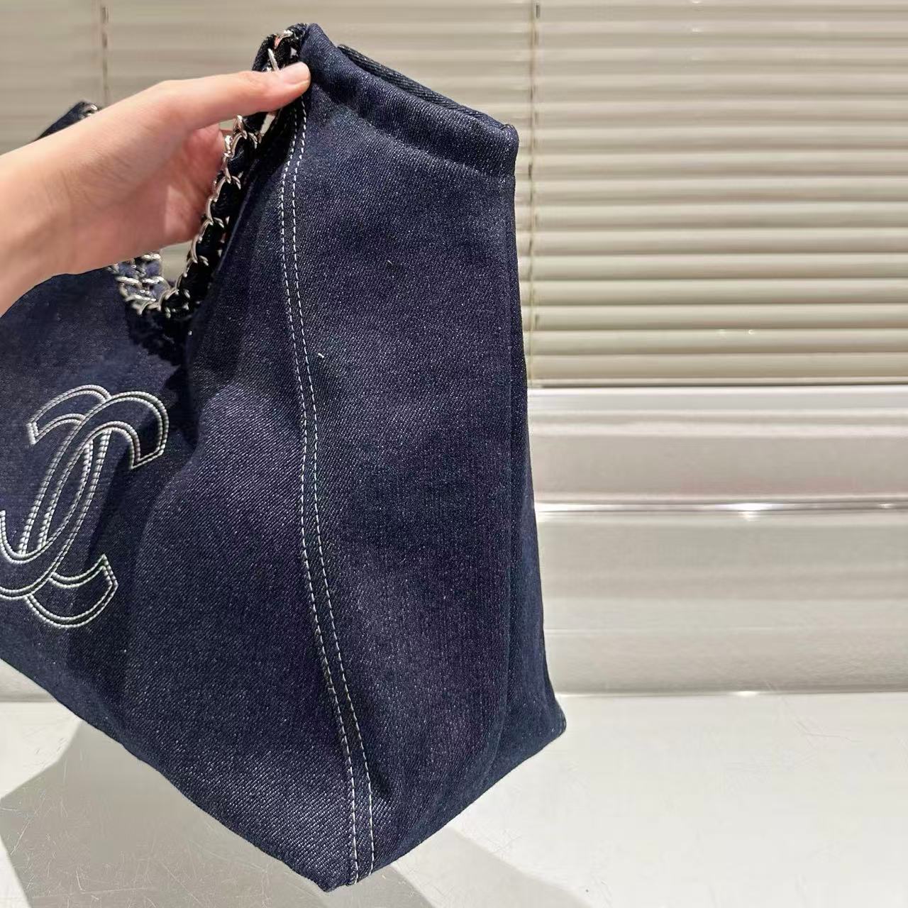 CHANE1 ダブルCチェーンデニムショッピングバッグ【50％割引+送料無料】
