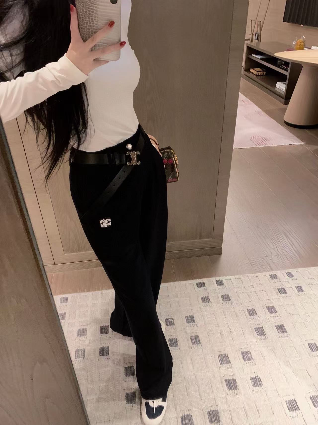 CEL1NE 凱旋門ベルトデニムストレートパンツ【50％割引+送料無料】