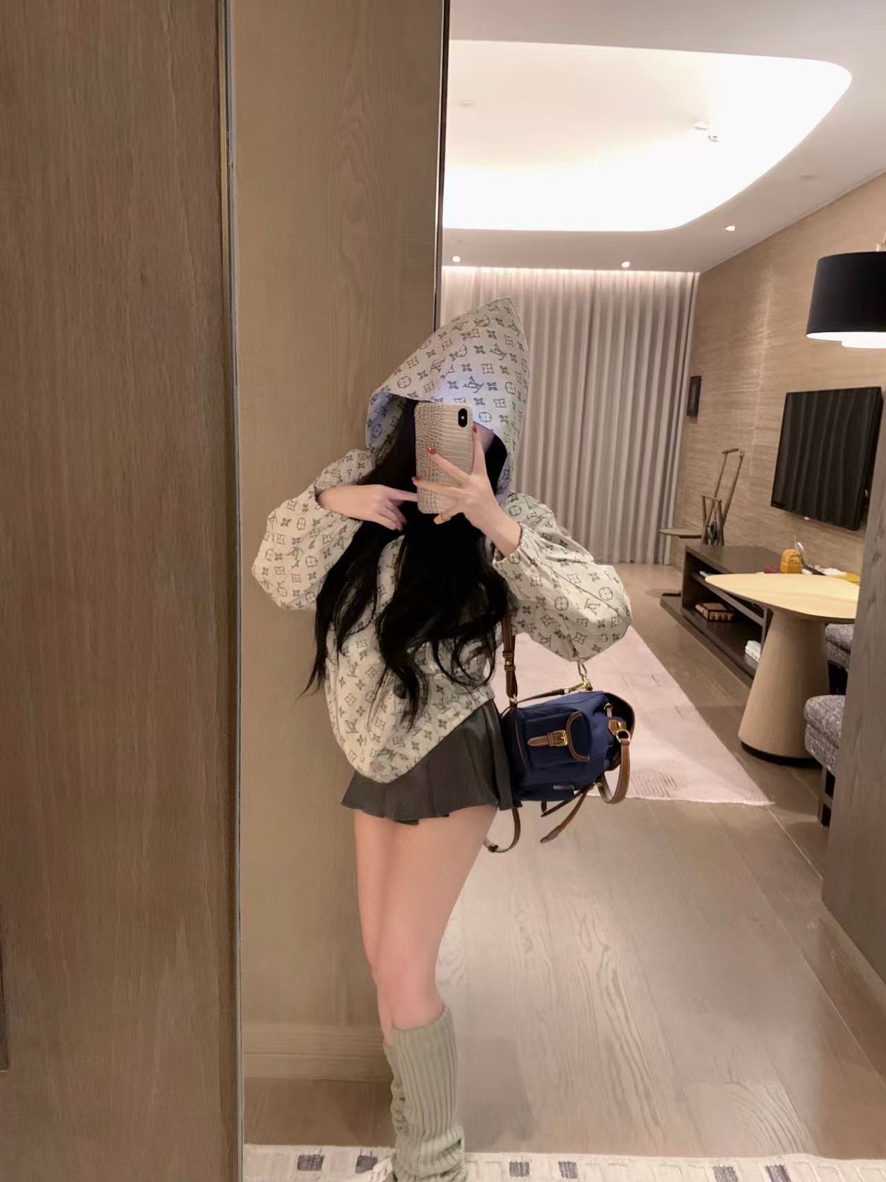 LVプリントデニムフードジャケット【50％割引+送料無料】