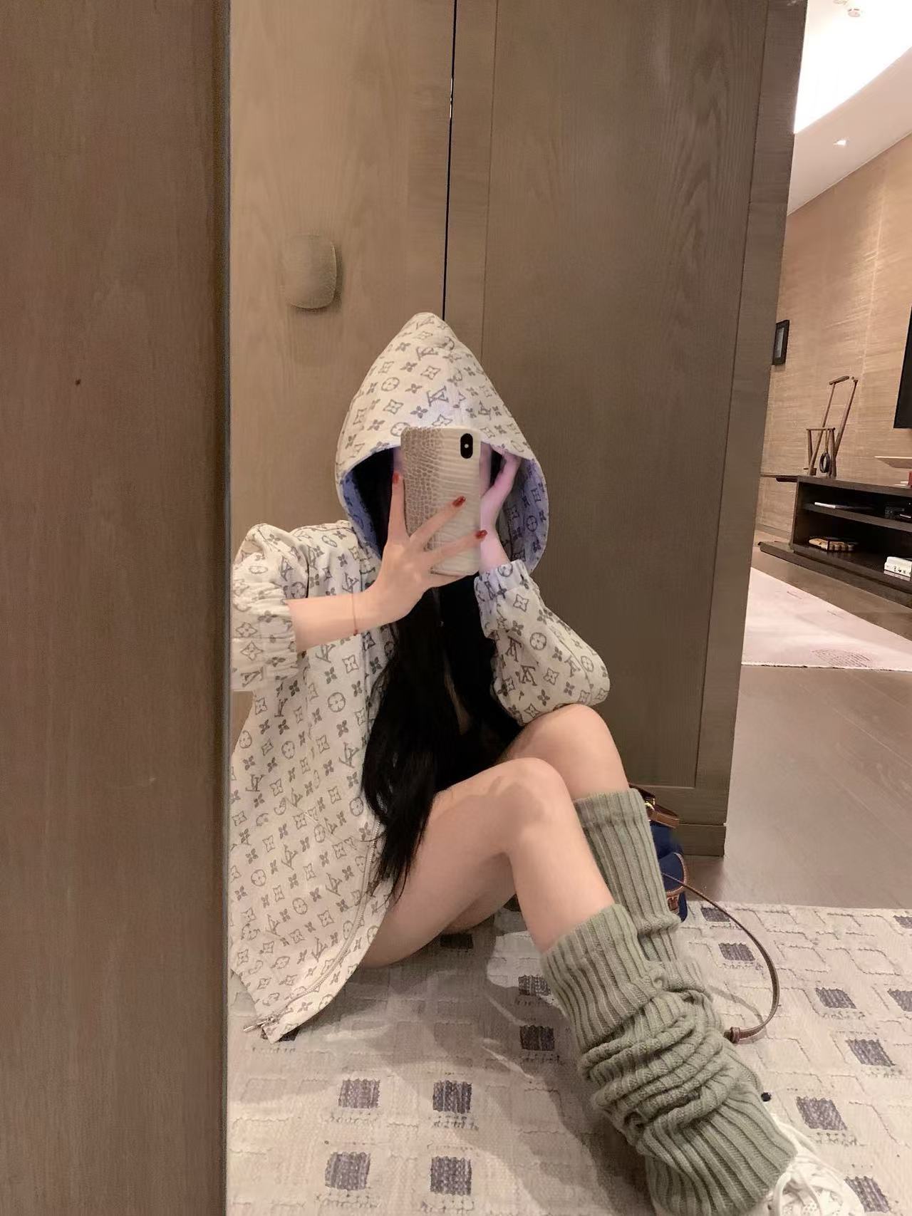 LVプリントデニムフードジャケット【50％割引+送料無料】