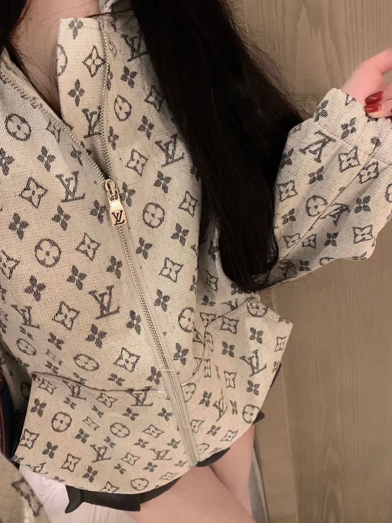 LVプリントデニムフードジャケット【50％割引+送料無料】