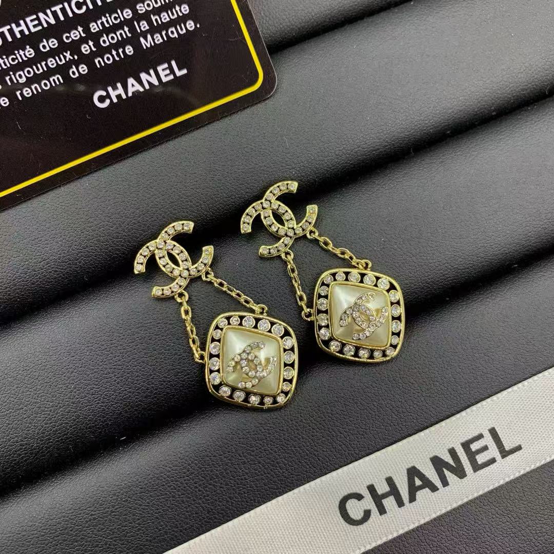 CHANE1 ダブルC ダイヤモンドイヤリング【50％割引+送料無料】