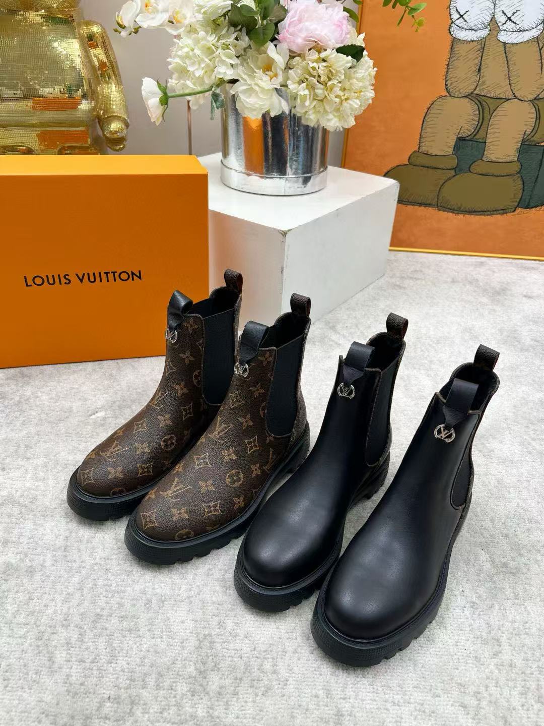 LVの高品質シープスキンアンクルブーツ【50％割引+送料無料】