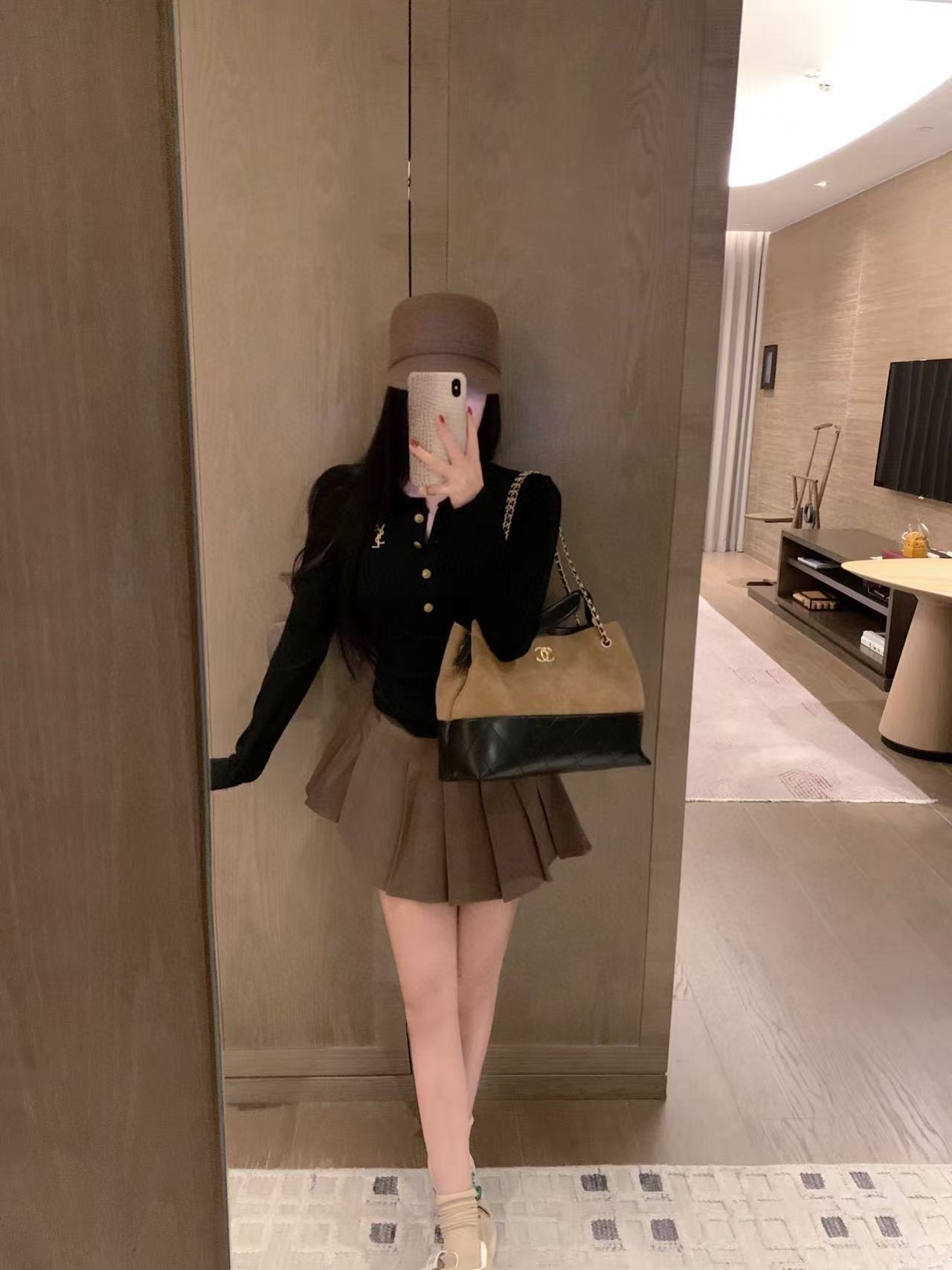 YSL刺繍ロゴトップ【50％割引+送料無料】