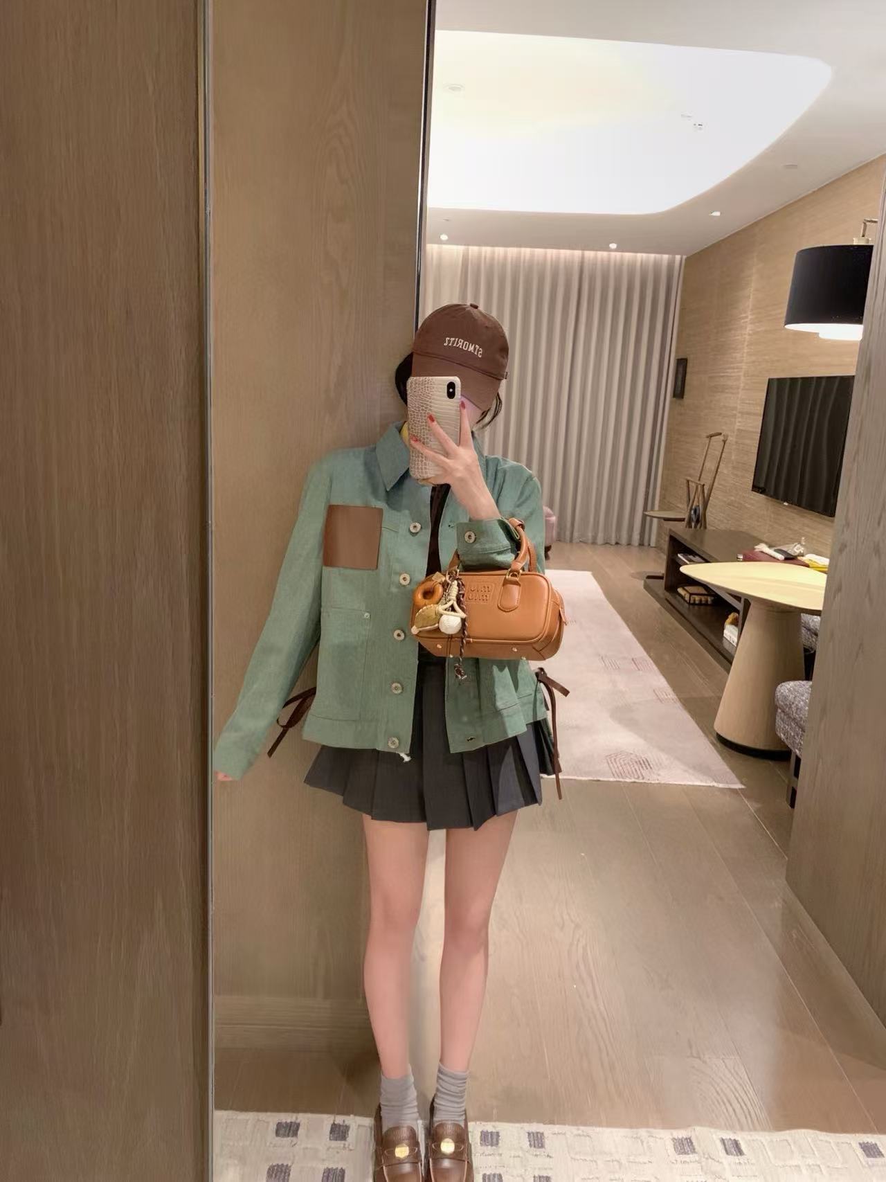 L0WEW レザーポケットシャツ【50％割引+送料無料】