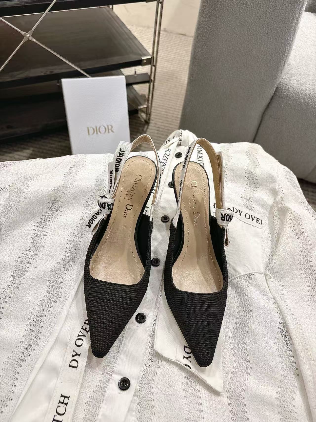 DI0Rの高品質ポインテッドトゥウェビングローヒールシューズ【50％割引+送料無料】