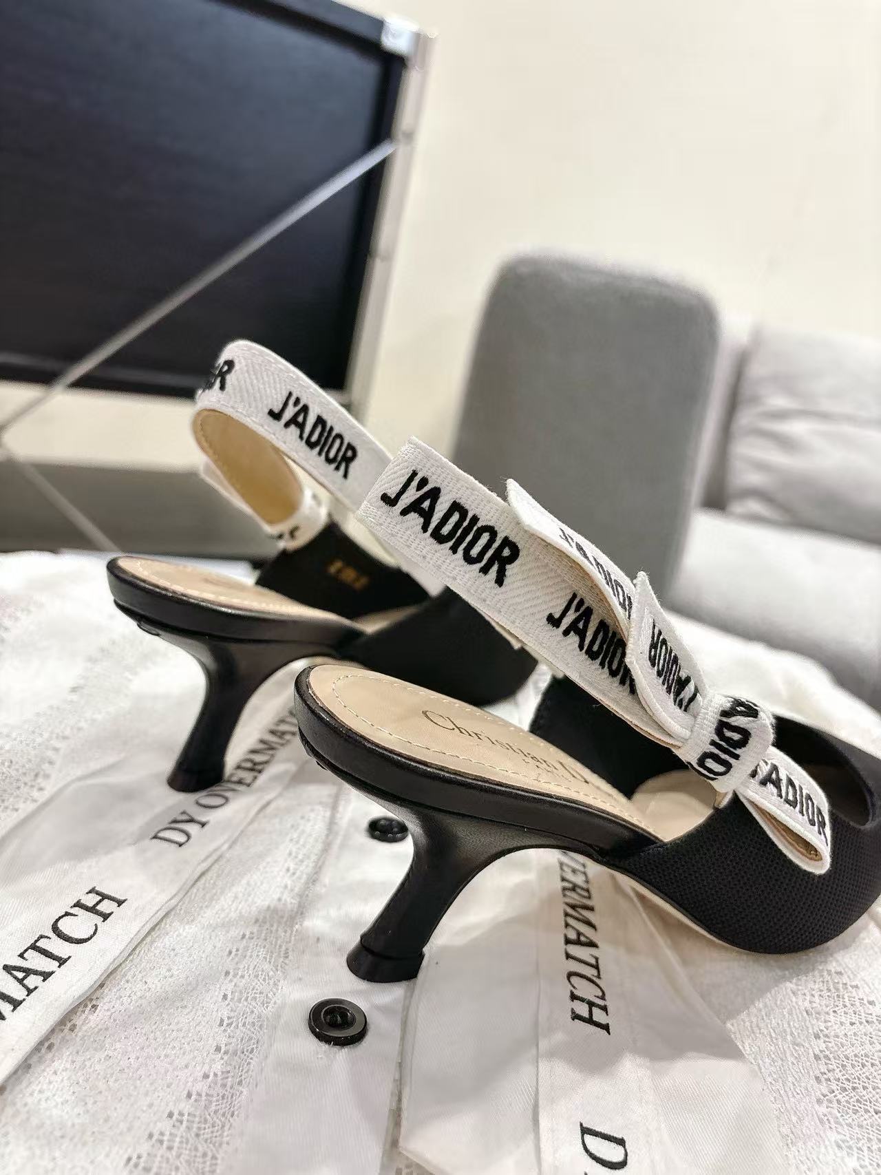 DI0Rの高品質ポインテッドトゥウェビングローヒールシューズ【50％割引+送料無料】