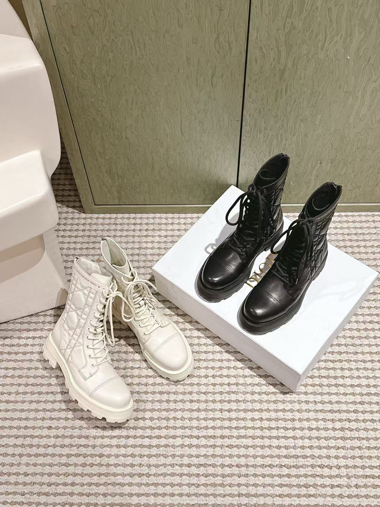 DI0Rの高品質レースアップアンクルブーツ【50％割引+送料無料】