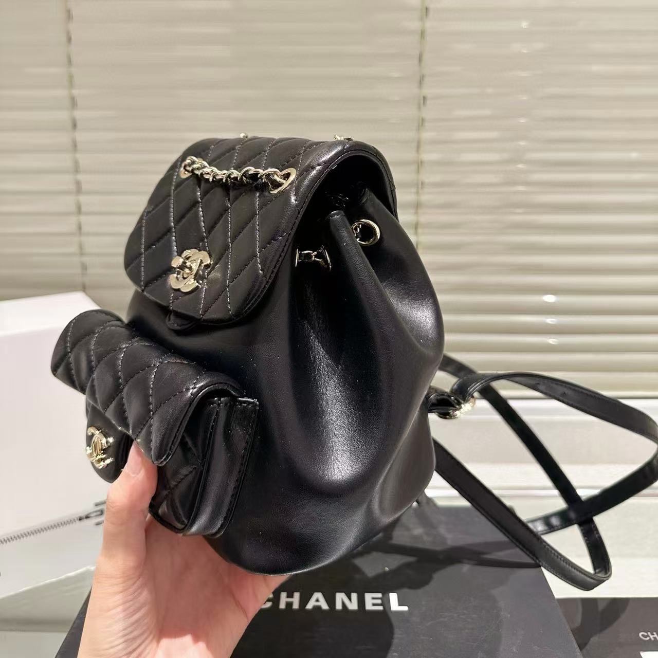 CHANE1 チェーンシープスキンバックパック【50％割引+送料無料】