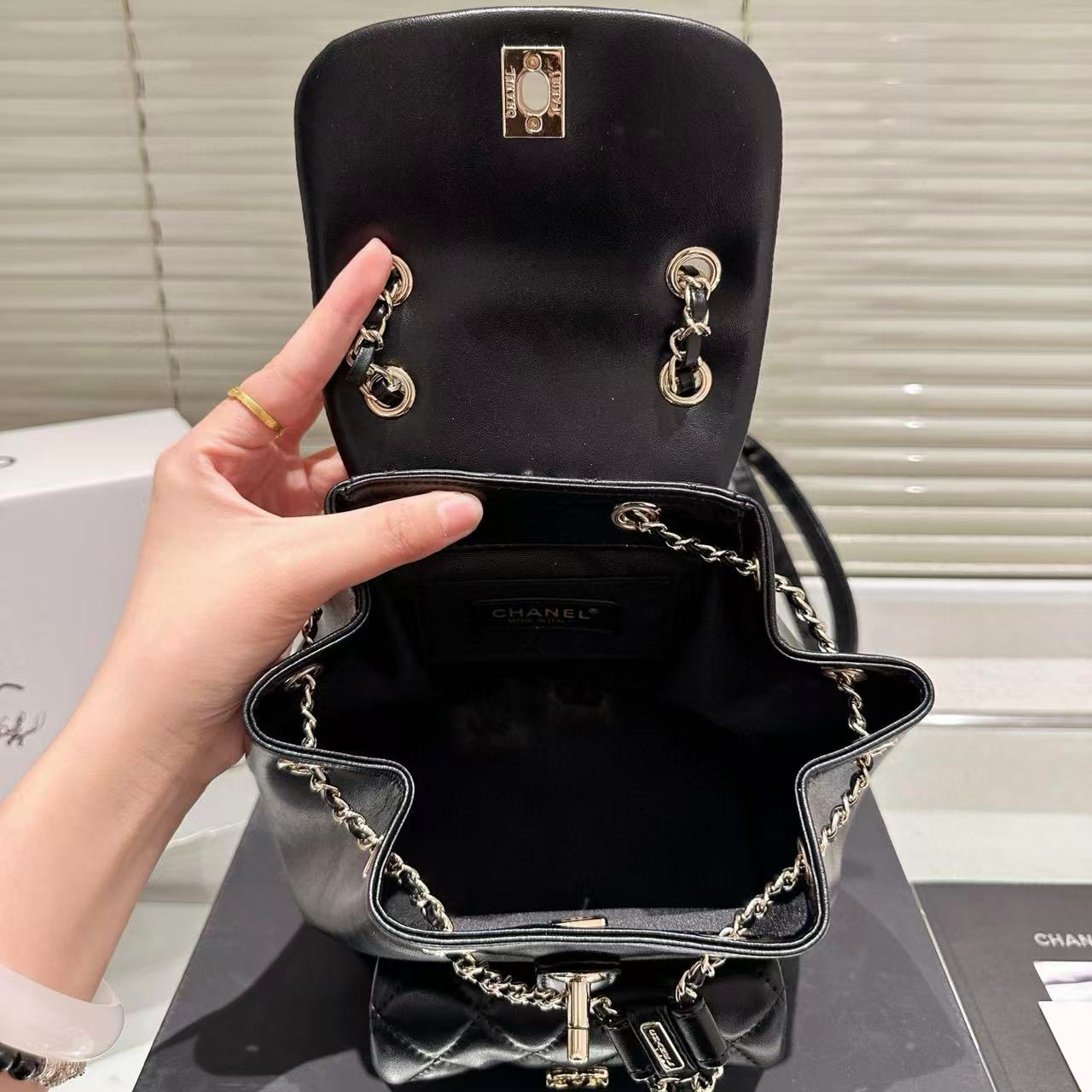 CHANE1 チェーンシープスキンバックパック【50％割引+送料無料】