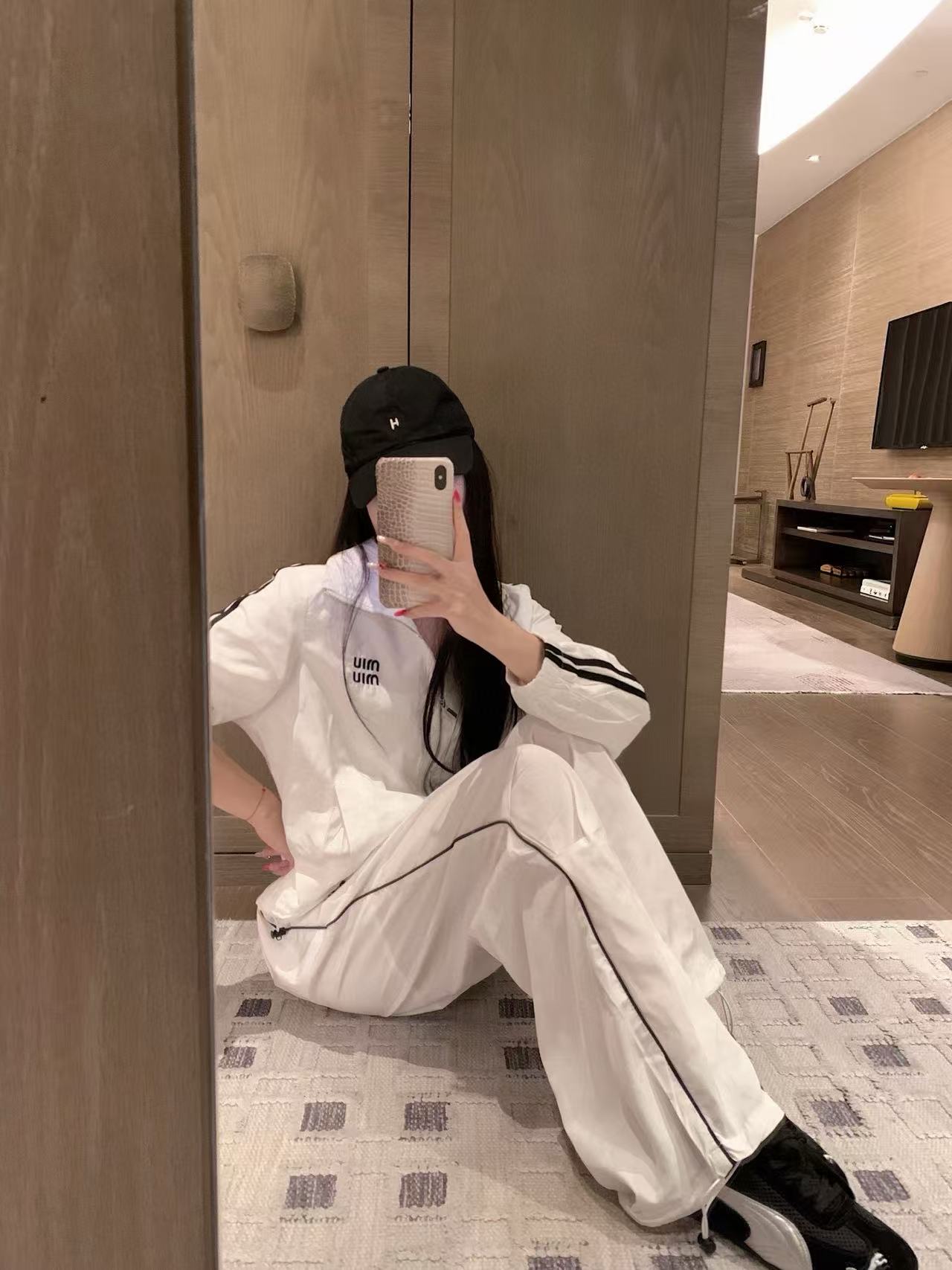 M1UM1U ジッパージャケット+パンツ ツーピースセット【50％割引+送料無料】