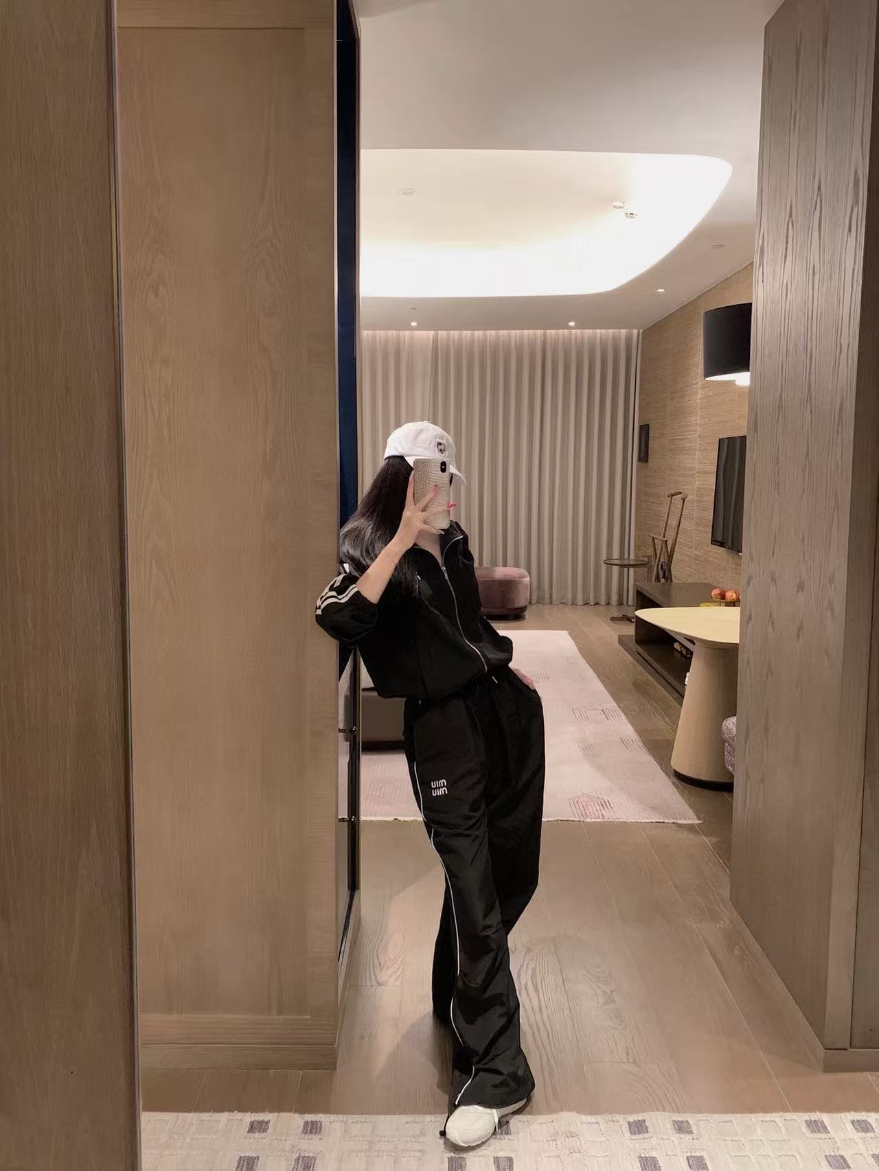 M1UM1U ジッパージャケット+パンツ ツーピースセット【50％割引+送料無料】