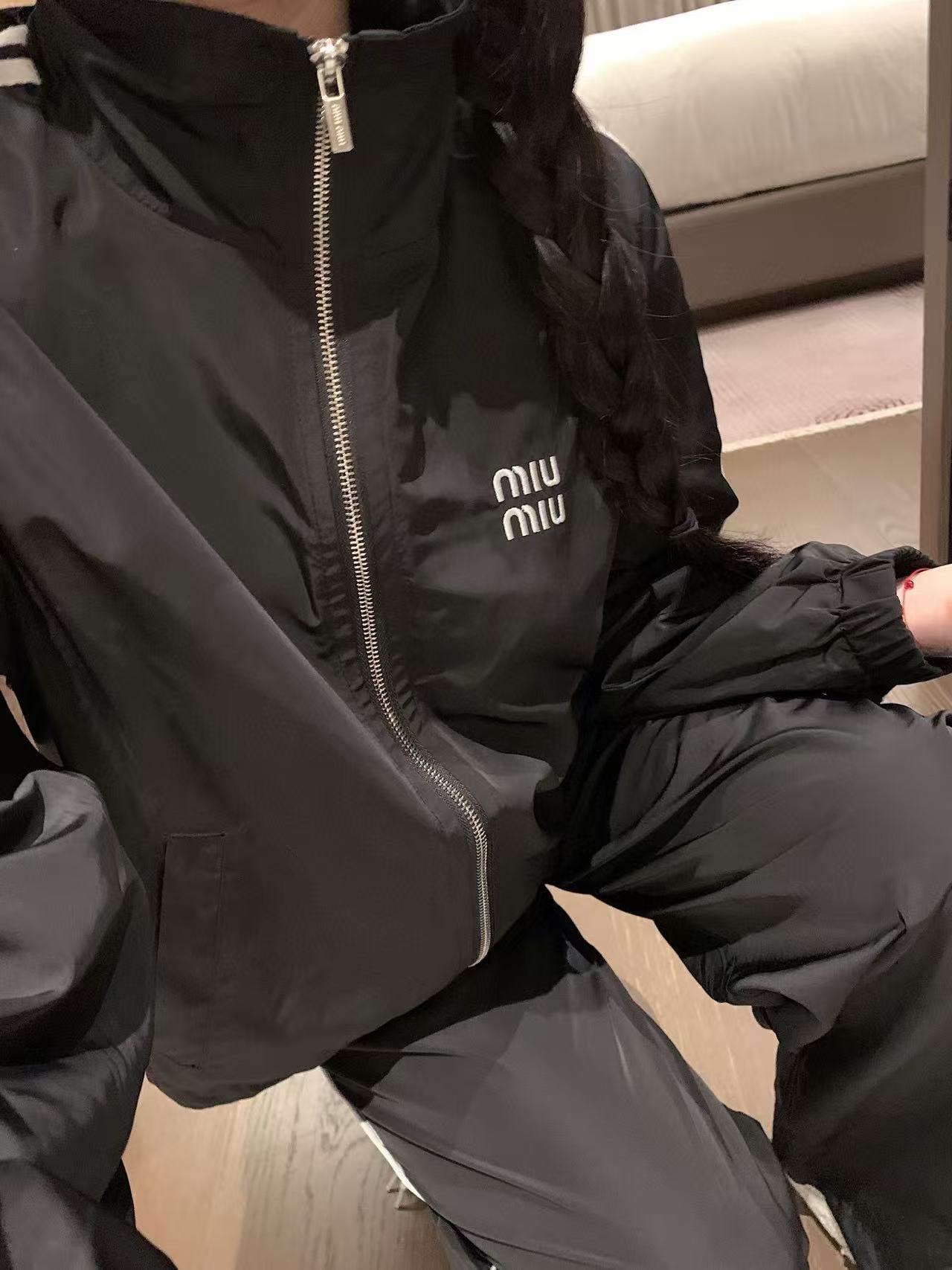 M1UM1U ジッパージャケット+パンツ ツーピースセット【50％割引+送料無料】