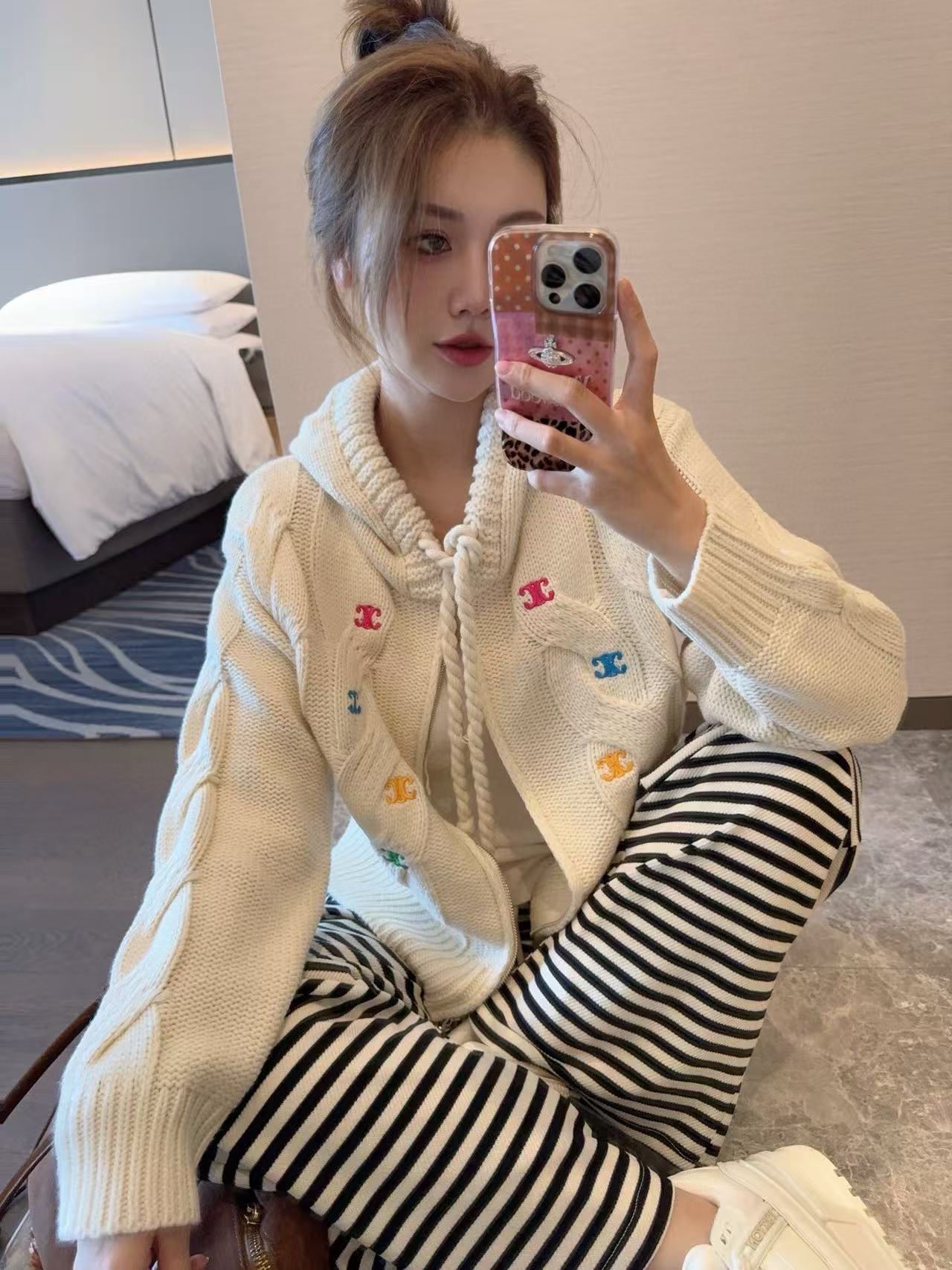 CEL1NE 凱旋門刺繍ロゴ ルーズセーター【50％割引+送料無料】