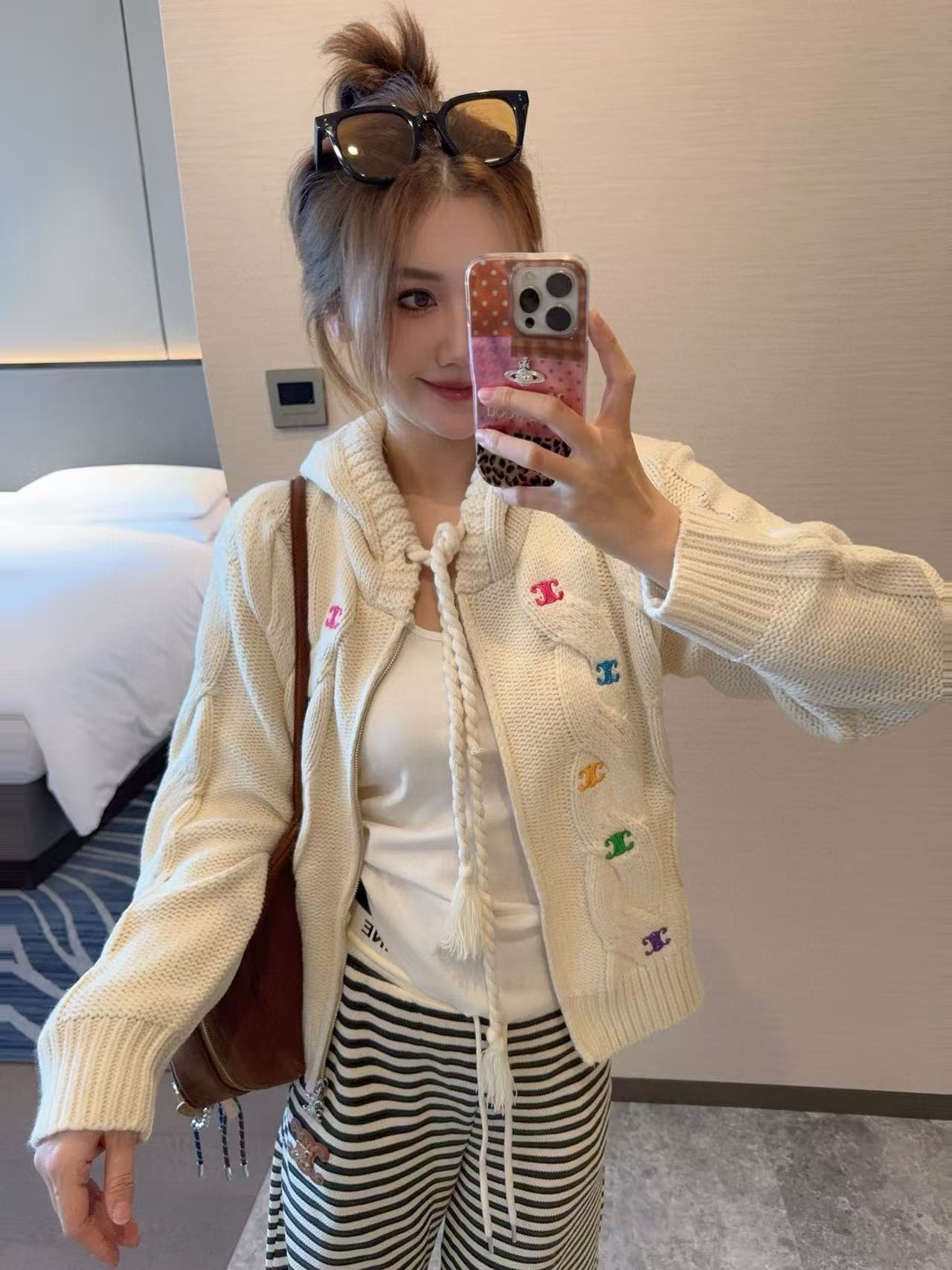 CEL1NE 凱旋門刺繍ロゴ ルーズセーター【50％割引+送料無料】