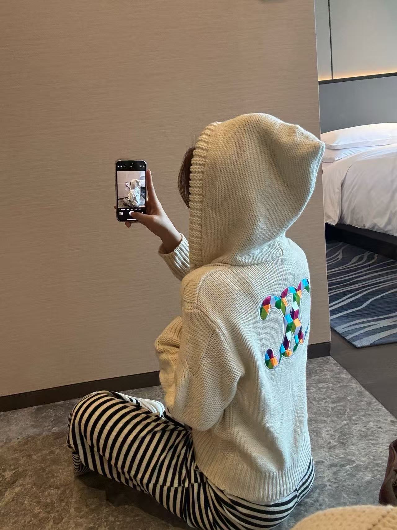 CEL1NE 凱旋門刺繍ロゴ ルーズセーター【50％割引+送料無料】