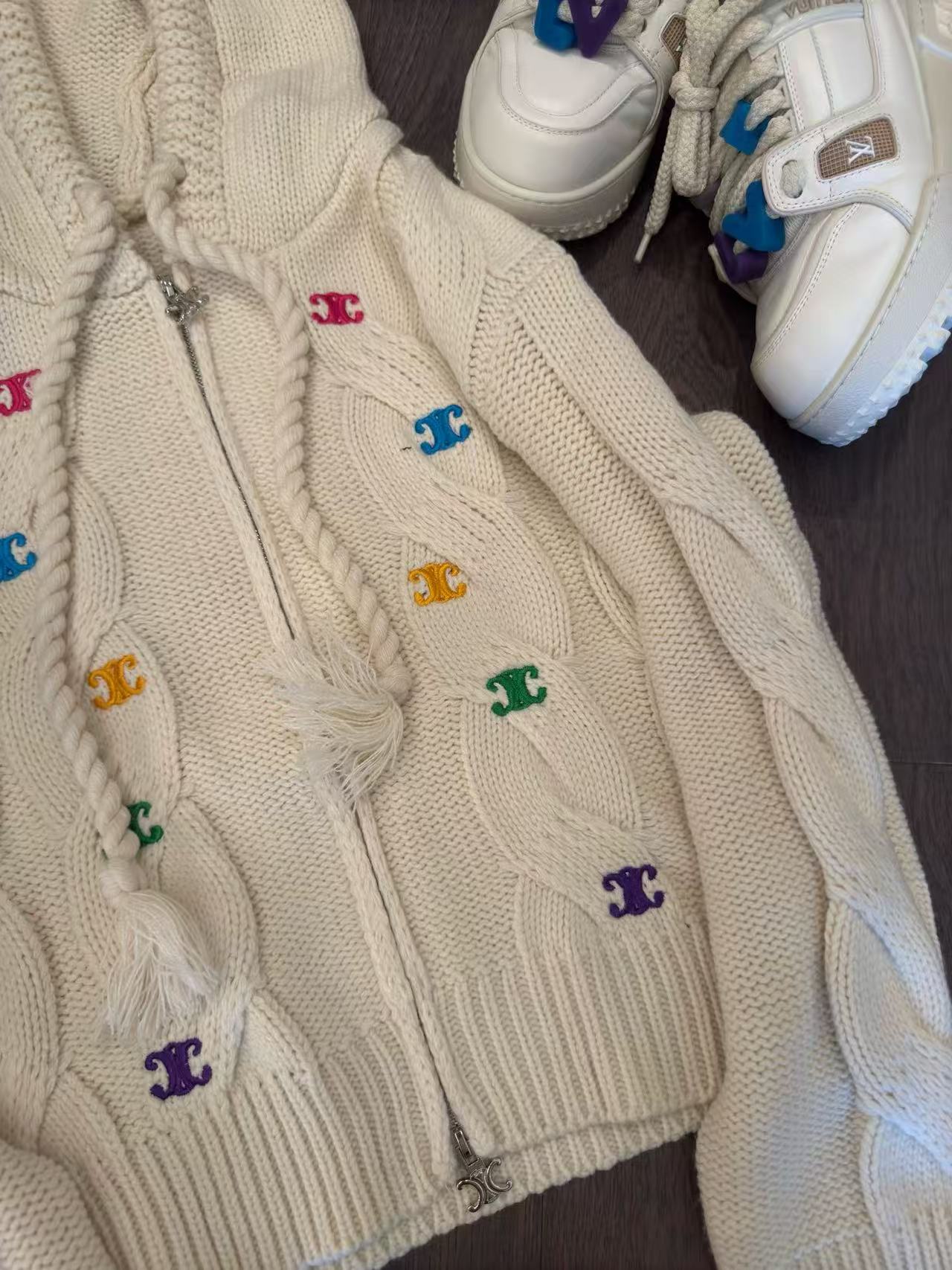 CEL1NE 凱旋門刺繍ロゴ ルーズセーター【50％割引+送料無料】