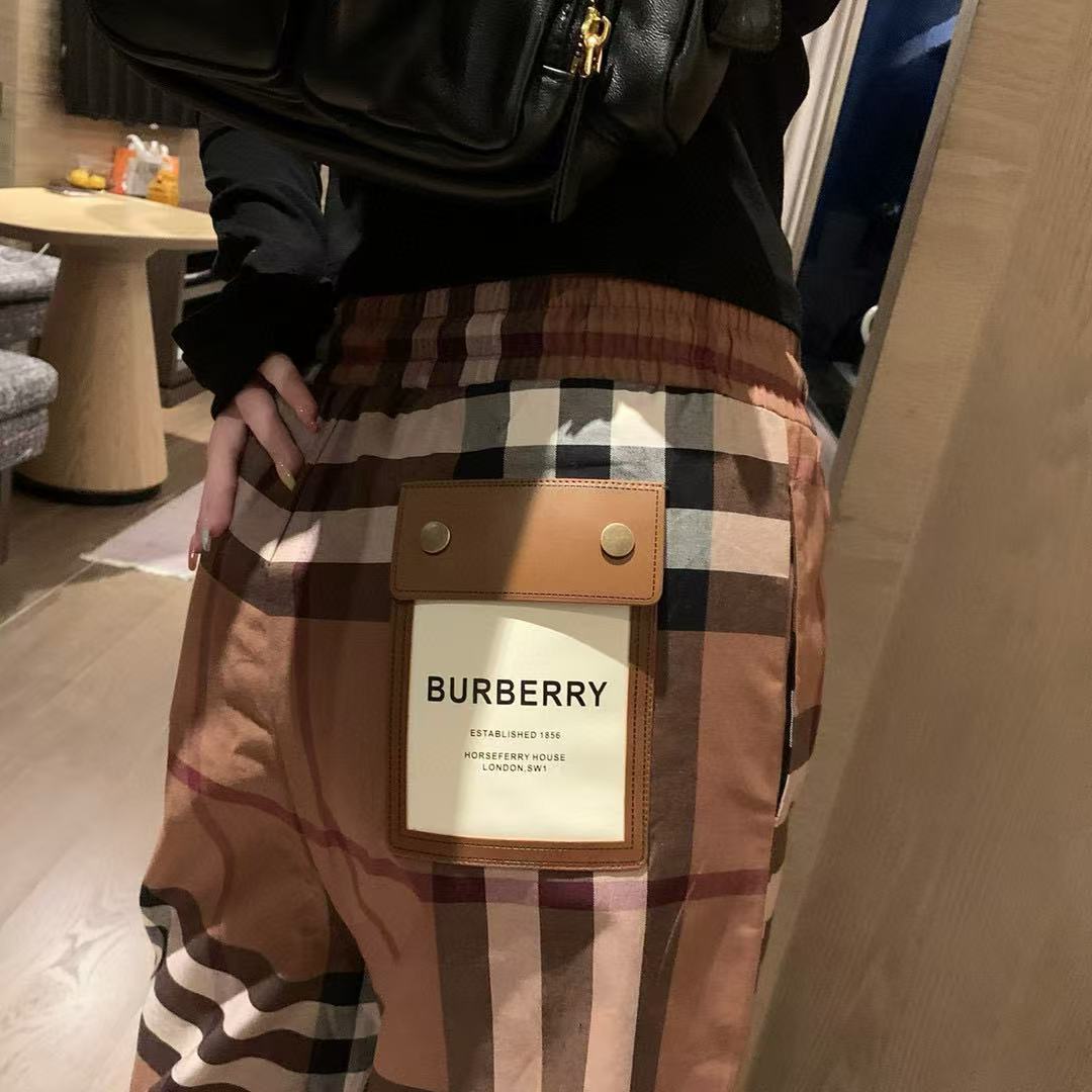 BUR8ERRY チェック柄カジュアルパンツ【50％割引+送料無料】