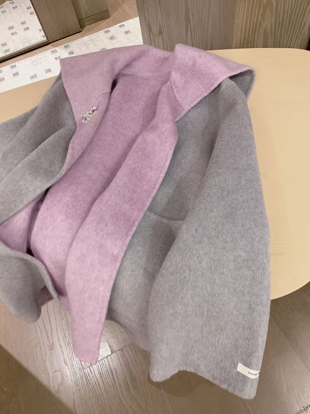 CHANE1 ブローチ付きカシミアコート【50％割引+送料無料】