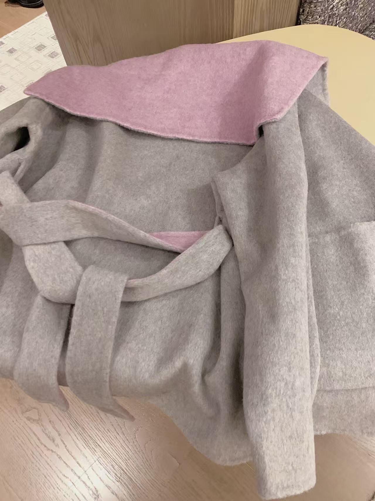 CHANE1 ブローチ付きカシミアコート【50％割引+送料無料】