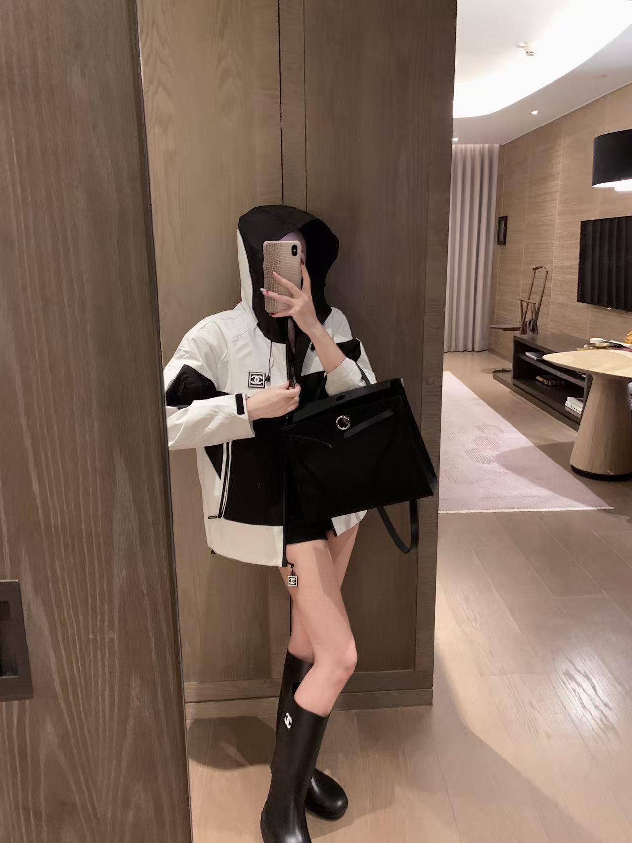 CHANE1 ブラック＆ホワイト フード付きジャケット【50％割引+送料無料】