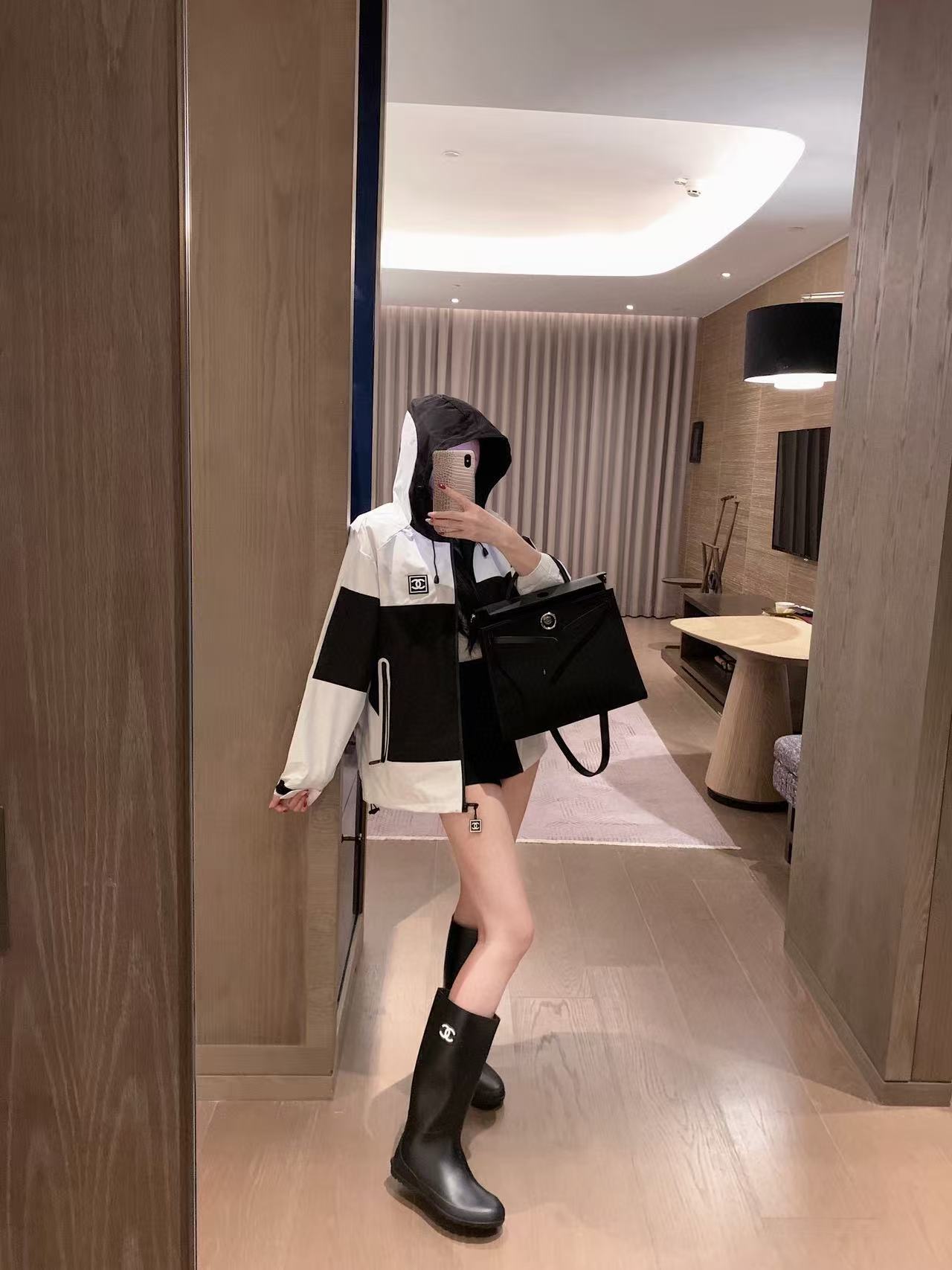 CHANE1 ブラック＆ホワイト フード付きジャケット【50％割引+送料無料】