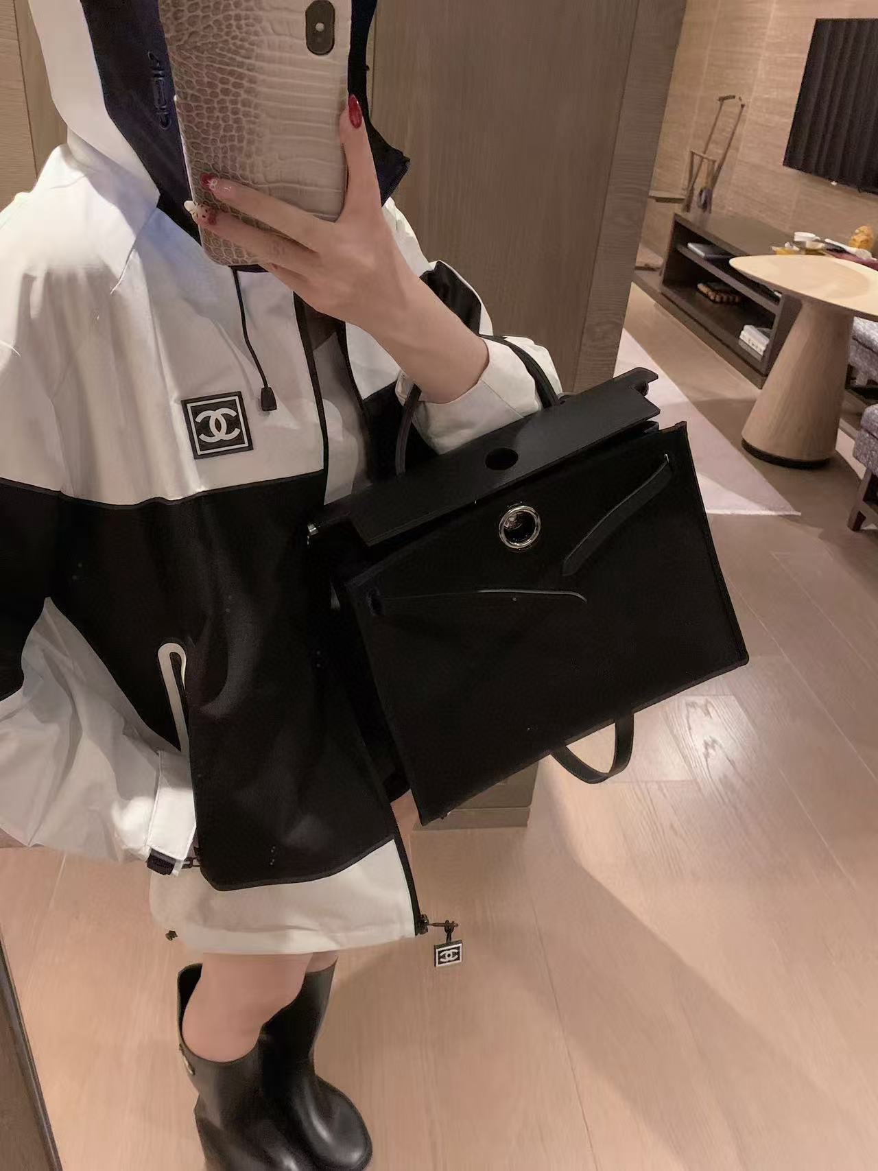 CHANE1 ブラック＆ホワイト フード付きジャケット【50％割引+送料無料】