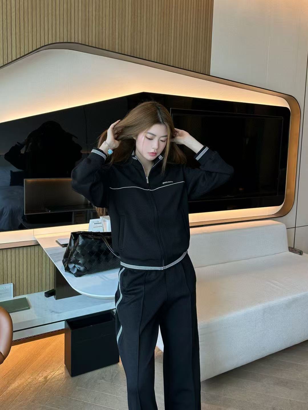 M1UM1U シンプルジャケット+パンツ ツーピースセット【50％割引+送料無料】