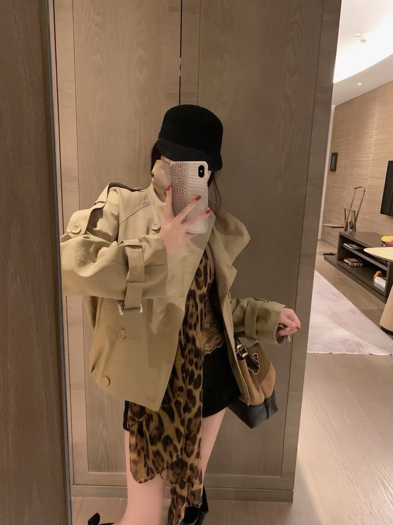 L0WEW ダブルブレストトレンチコート【50％割引+送料無料】