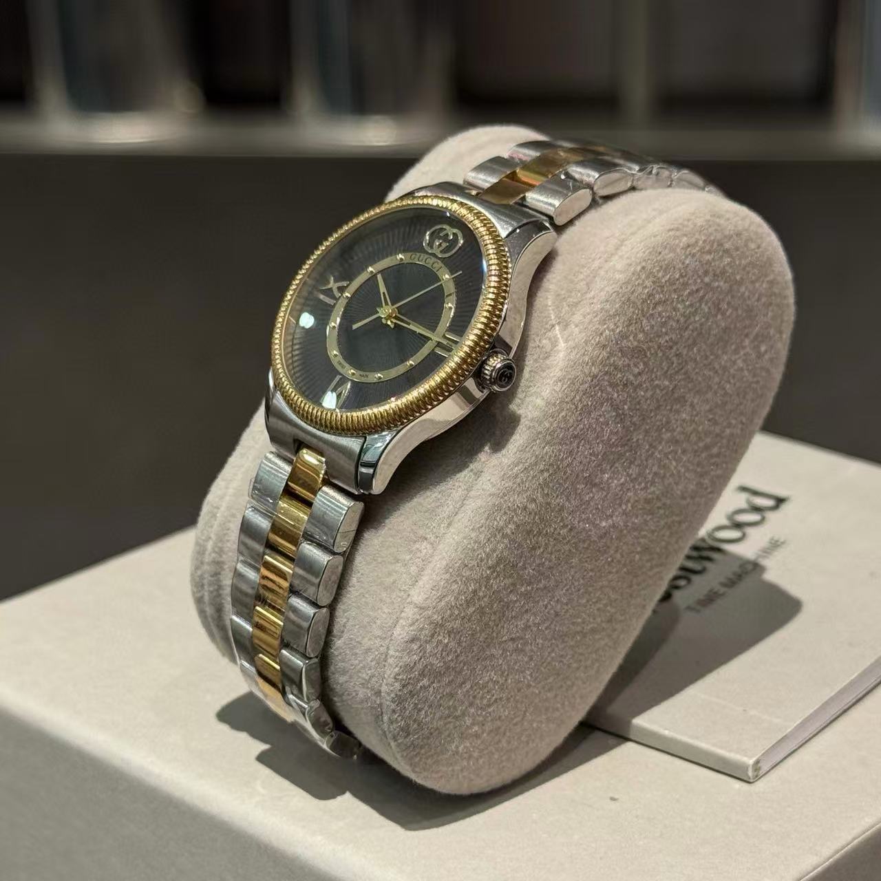 GUCC1G-Timeless女性用スチールストラップウォッチ【50％割引+送料無料】