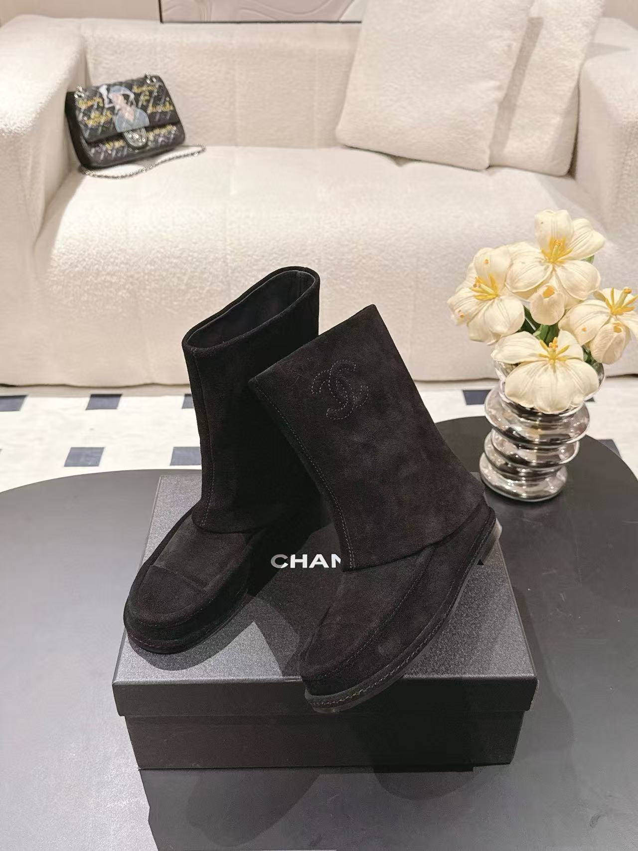 CHANE1 高品質ディアスキン ダブルC アンクルブーツ【50％割引+送料無料】