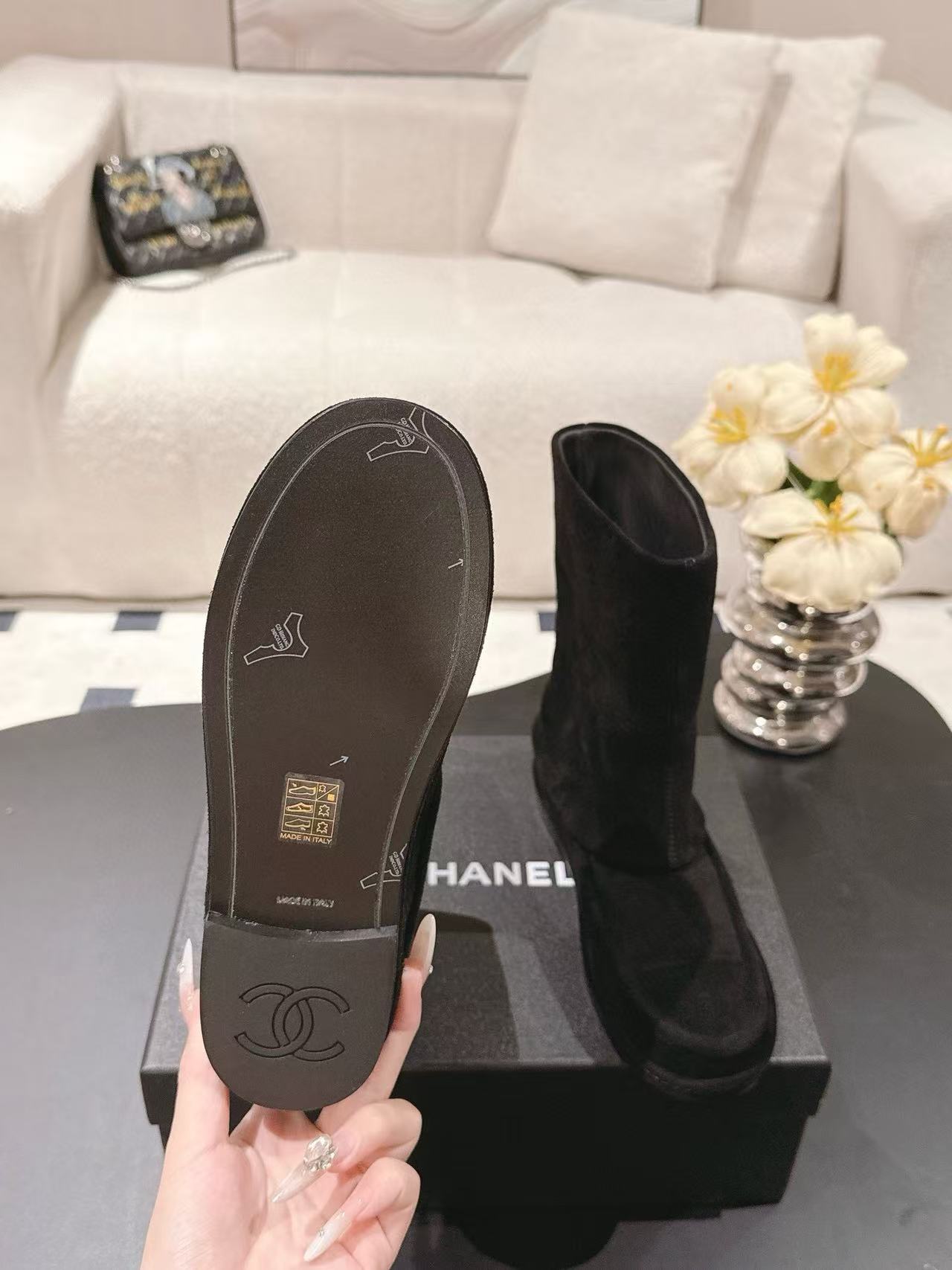 CHANE1 高品質ディアスキン ダブルC アンクルブーツ【50％割引+送料無料】