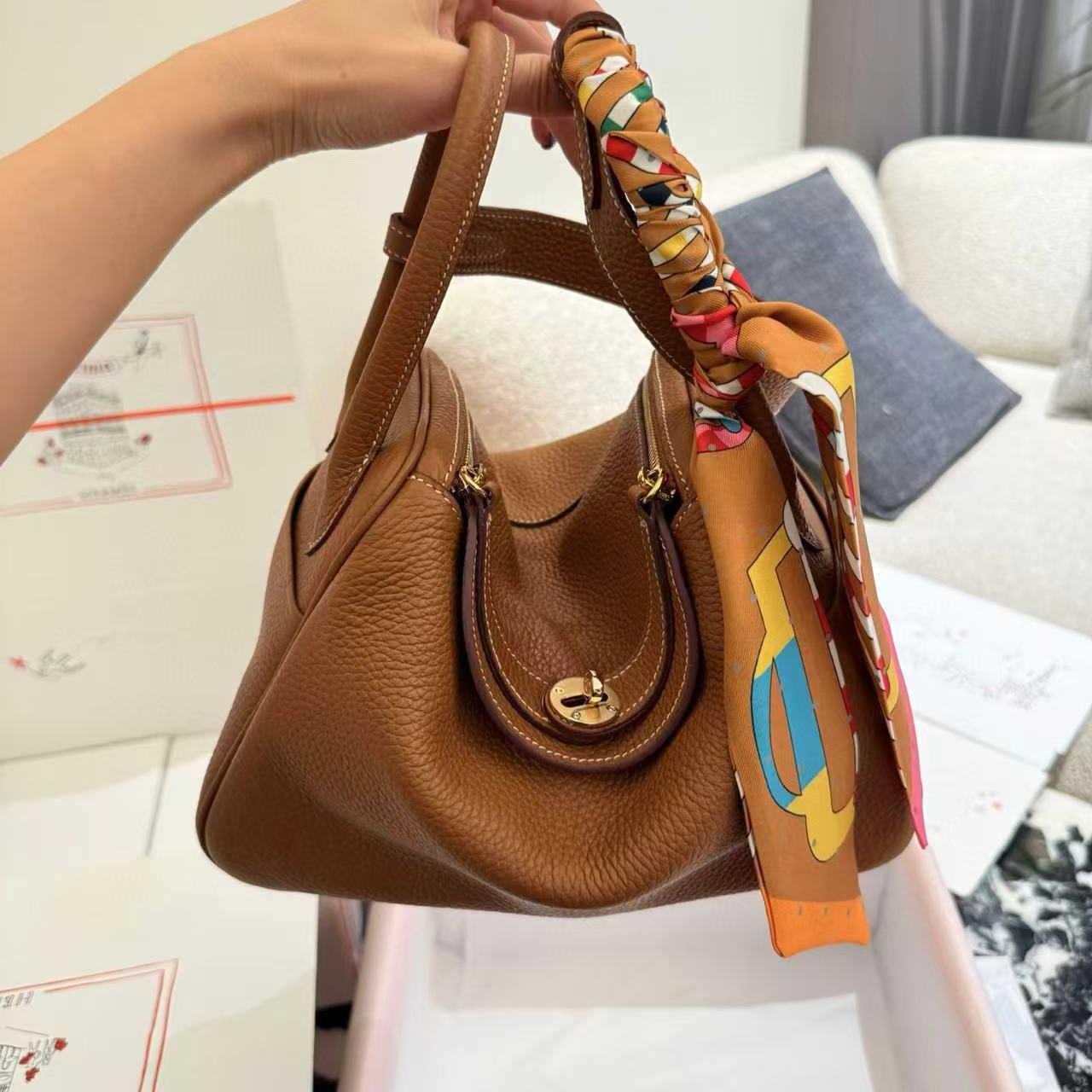 HERME5高品質Lindy牛革ショルダーバッグ【50％割引+送料無料】