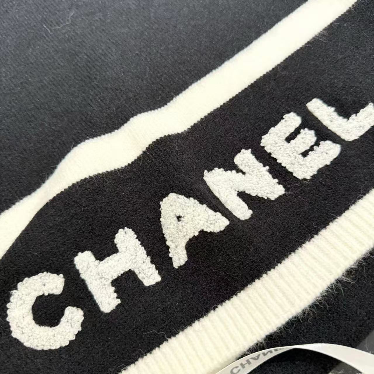 CHANE1 ブラック＆ホワイトレター カシミアスカーフ【50％割引+送料無料】