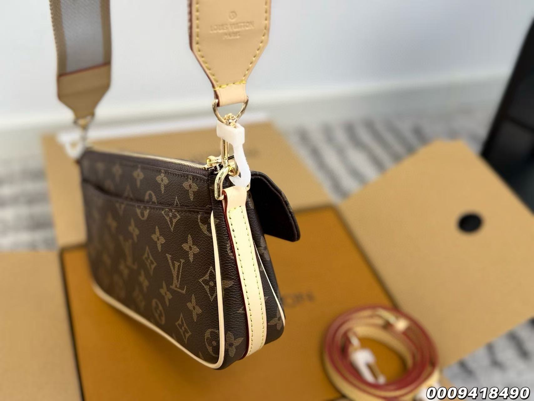 LVモノグラムショルダーバッグ【50％割引+送料無料】