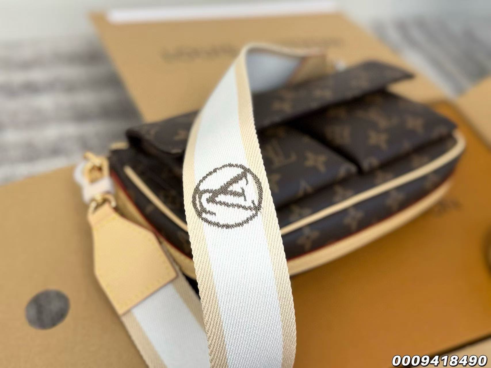 LVモノグラムショルダーバッグ【50％割引+送料無料】