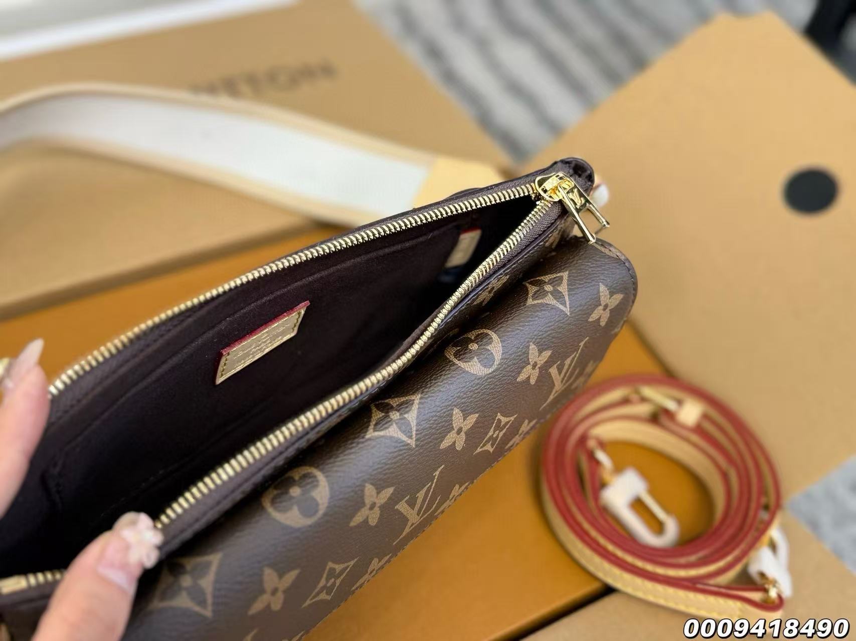 LVモノグラムショルダーバッグ【50％割引+送料無料】