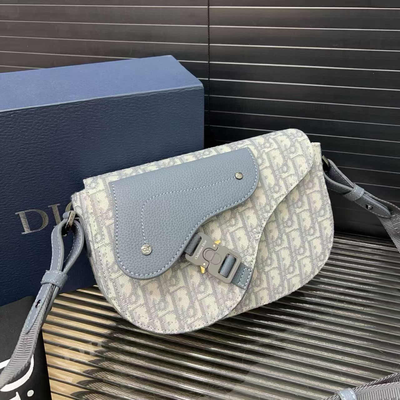 DI0Rプリントクロスボディバッグ【50％割引+送料無料】